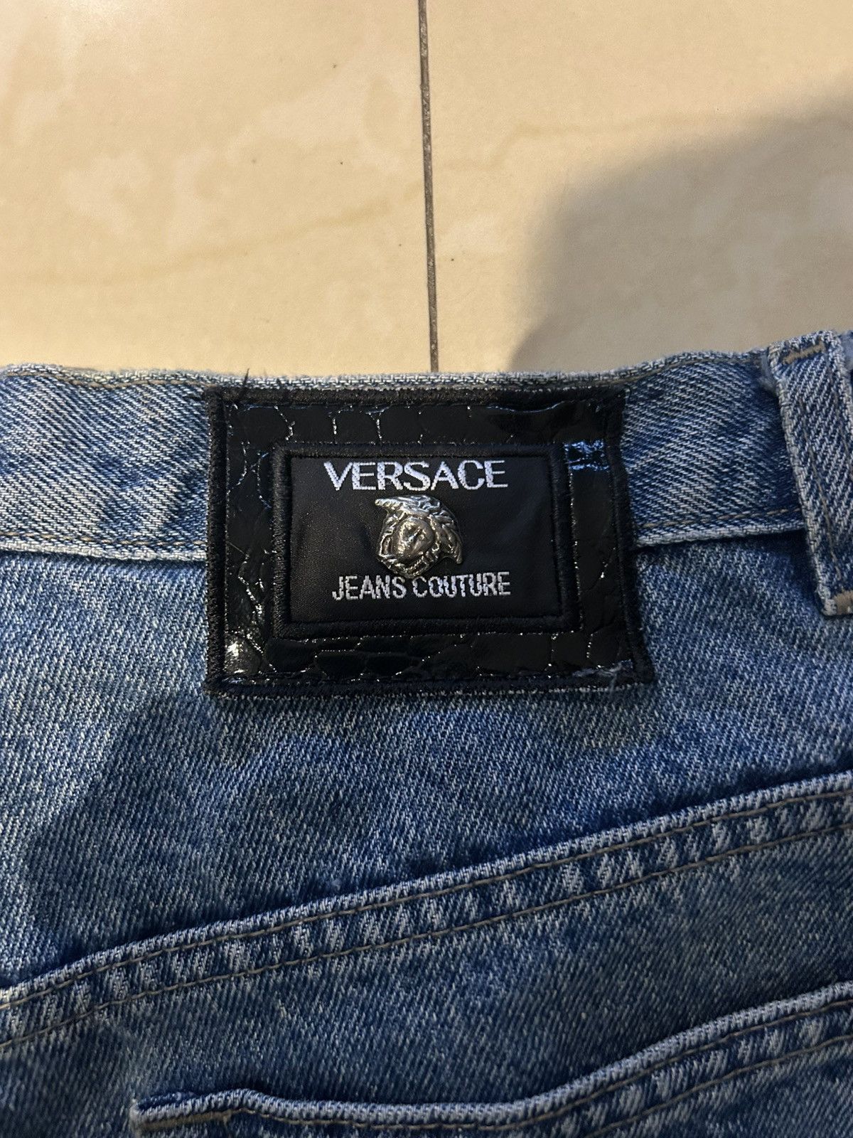 Versace Versace Couture Jorts Size US 36 / EU 52 - 4 Thumbnail