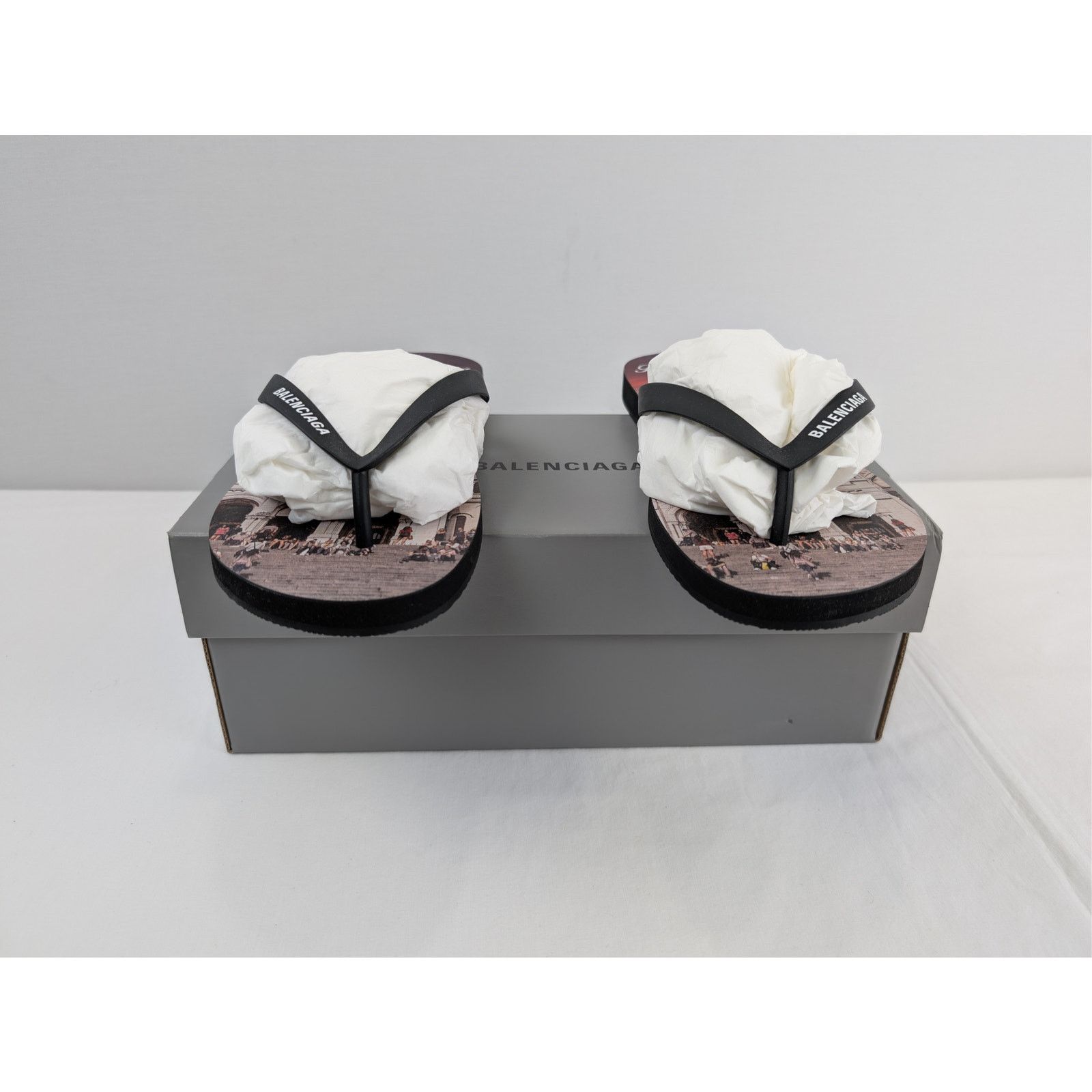 Balenciaga o1rshd1 Q:2 / Souvenir Thong TPU Monument Print Slipper Size US 10 / EU 43 - 14 Thumbnail