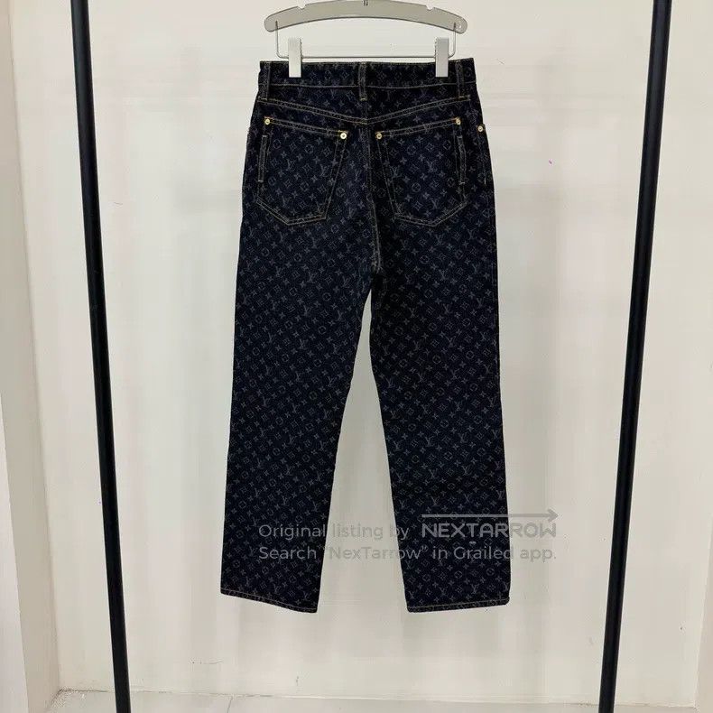 Louis Vuitton Louis Vuitton Black and grey full print straight leg jeans Size US 40 / EU 56 - 2 Thumbnail