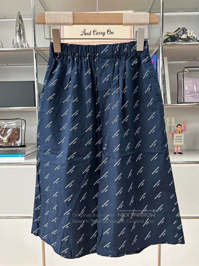 Balenciaga Balenciaga Blue Logo Lettering Elastic Waist Short Pants, Size US 28 / EU 44 - 1 Thumbnail