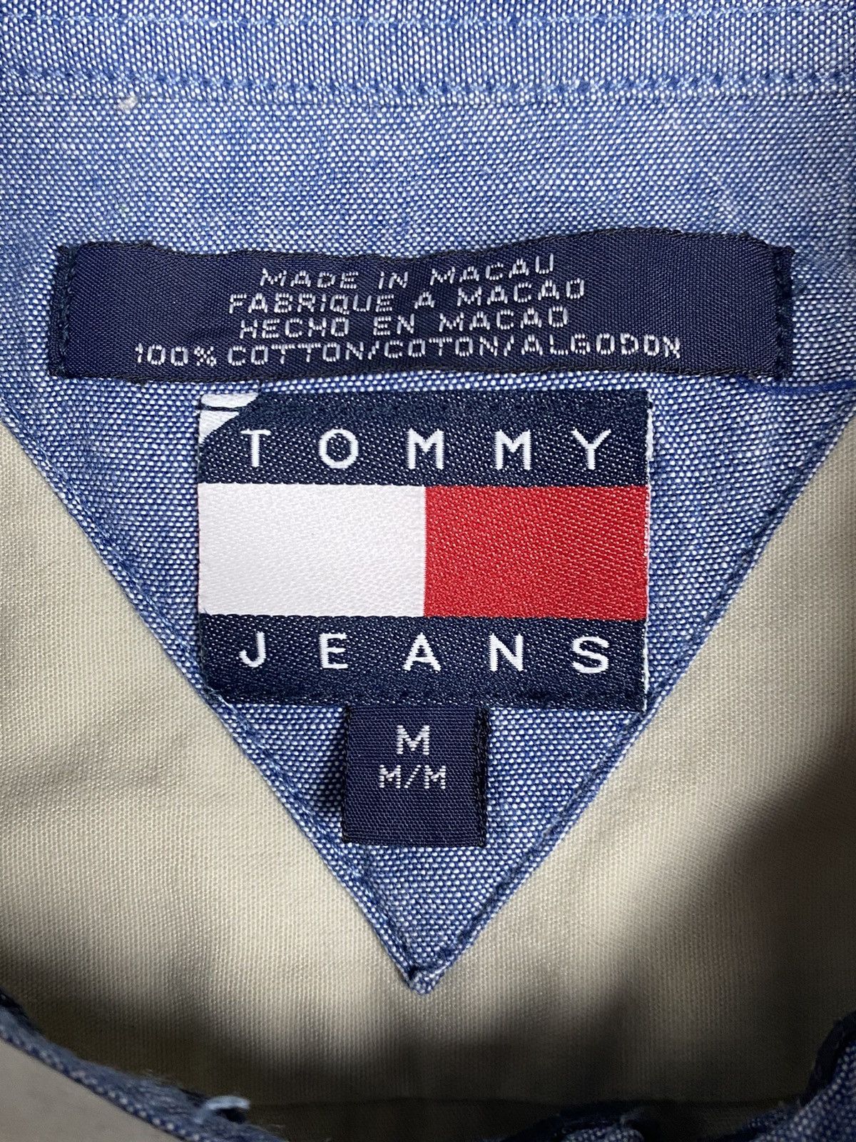 Designer × Tommy Hilfiger × Vintage Vintage Tommy Hilfiger Designer Button Up Shirt Size M Size US M / EU 48-50 / 2 - 13 Thumbnail