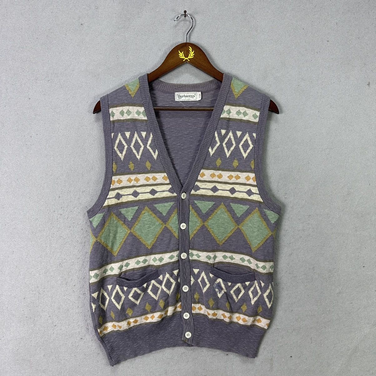 Burberry Vintage Burberrys Knit Vest Fair Isle Pattern Wool Vest Size US L / EU 52-54 / 3 - 1 Thumbnail