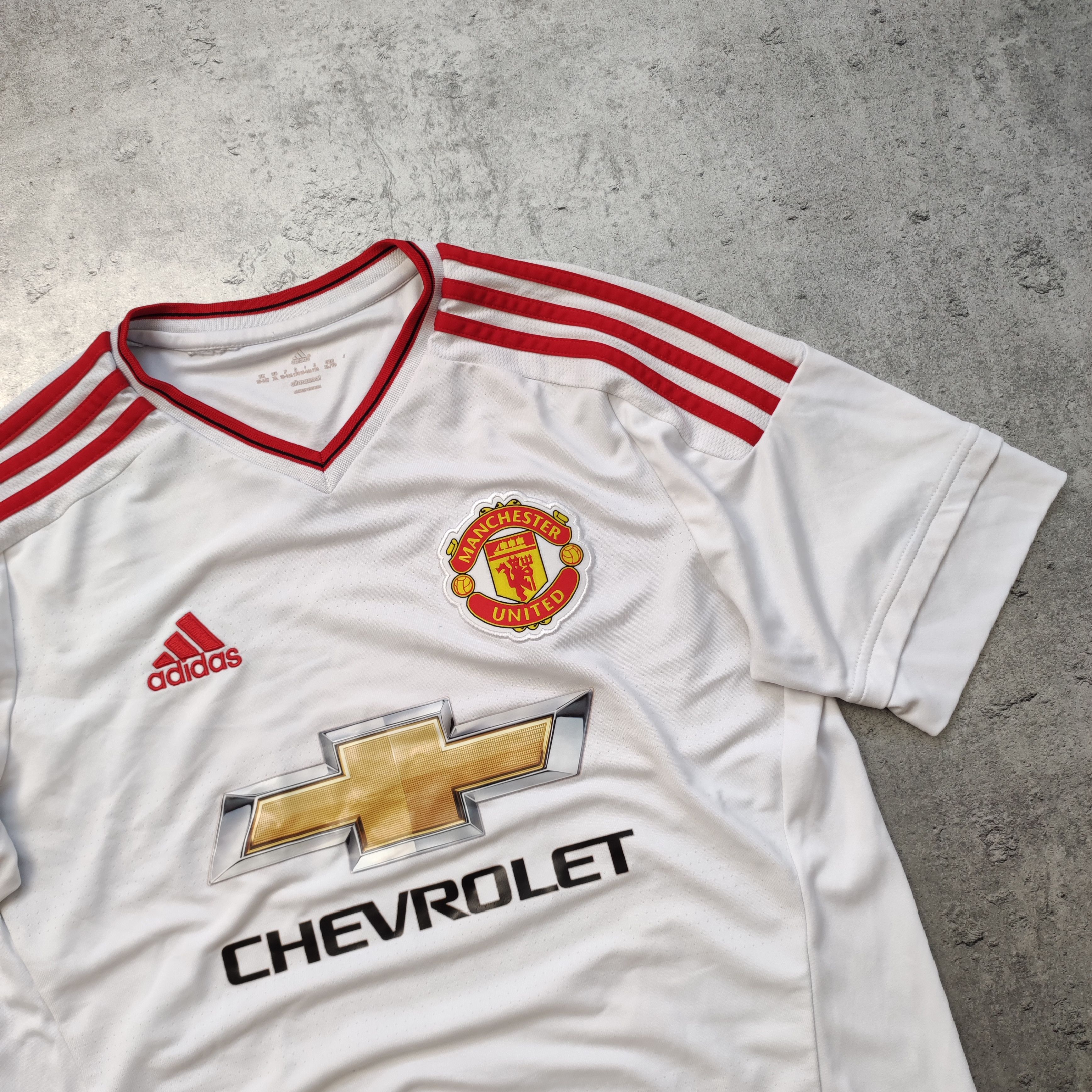 Other Manchester United x Adidas 2015/16 Away Football Jersey Size US S / EU 44-46 / 1 - 4 Thumbnail