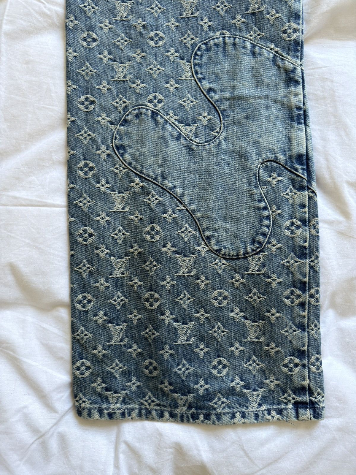 Louis Vuitton × Nigo LV x Nigo Monogram Crazy Denim Jeans Size US 33 - 12 Thumbnail