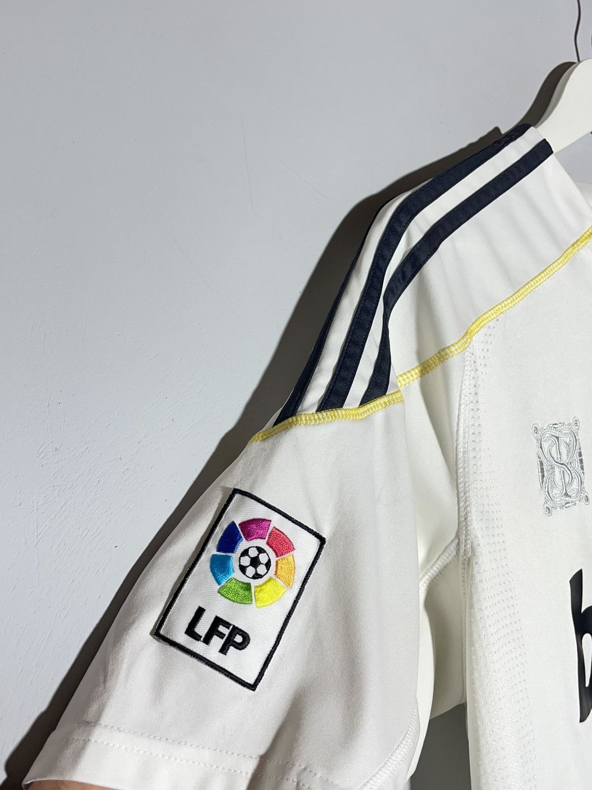 Adidas × Vintage #9 Ronaldo Real Madrid Adidas 2009/10 Home Football Kit Size US M / EU 48-50 / 2 - 11 Thumbnail
