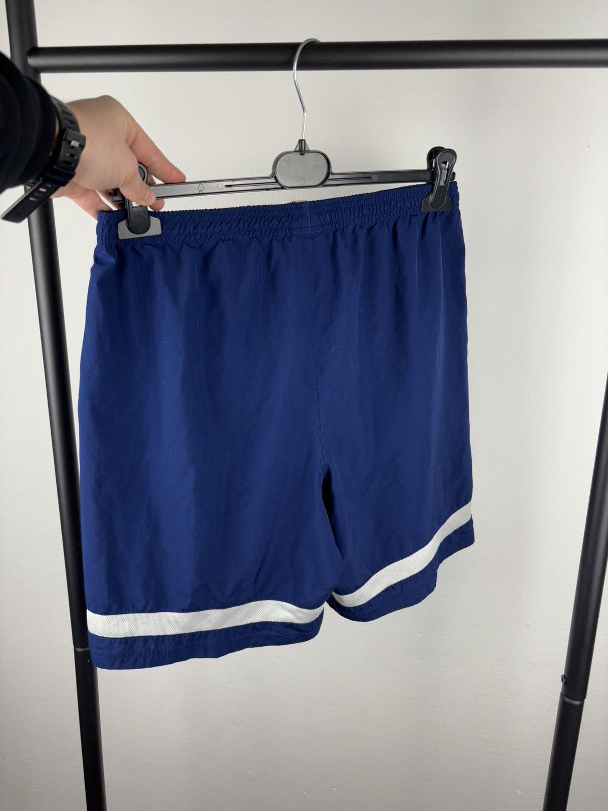 Nike Nike big swoosh short size L Size US 34 / EU 50 - 4 Thumbnail