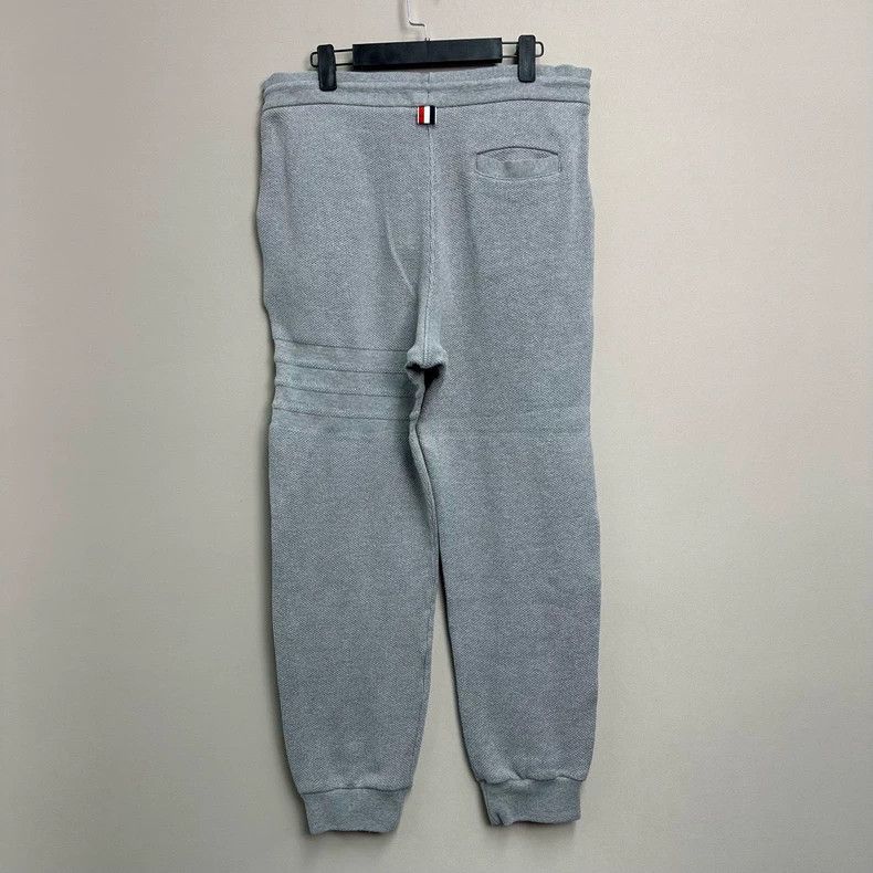 Thom Browne Thom Browne size5 Huffug grey trousers Size US 30 / EU 46 - 2 Thumbnail