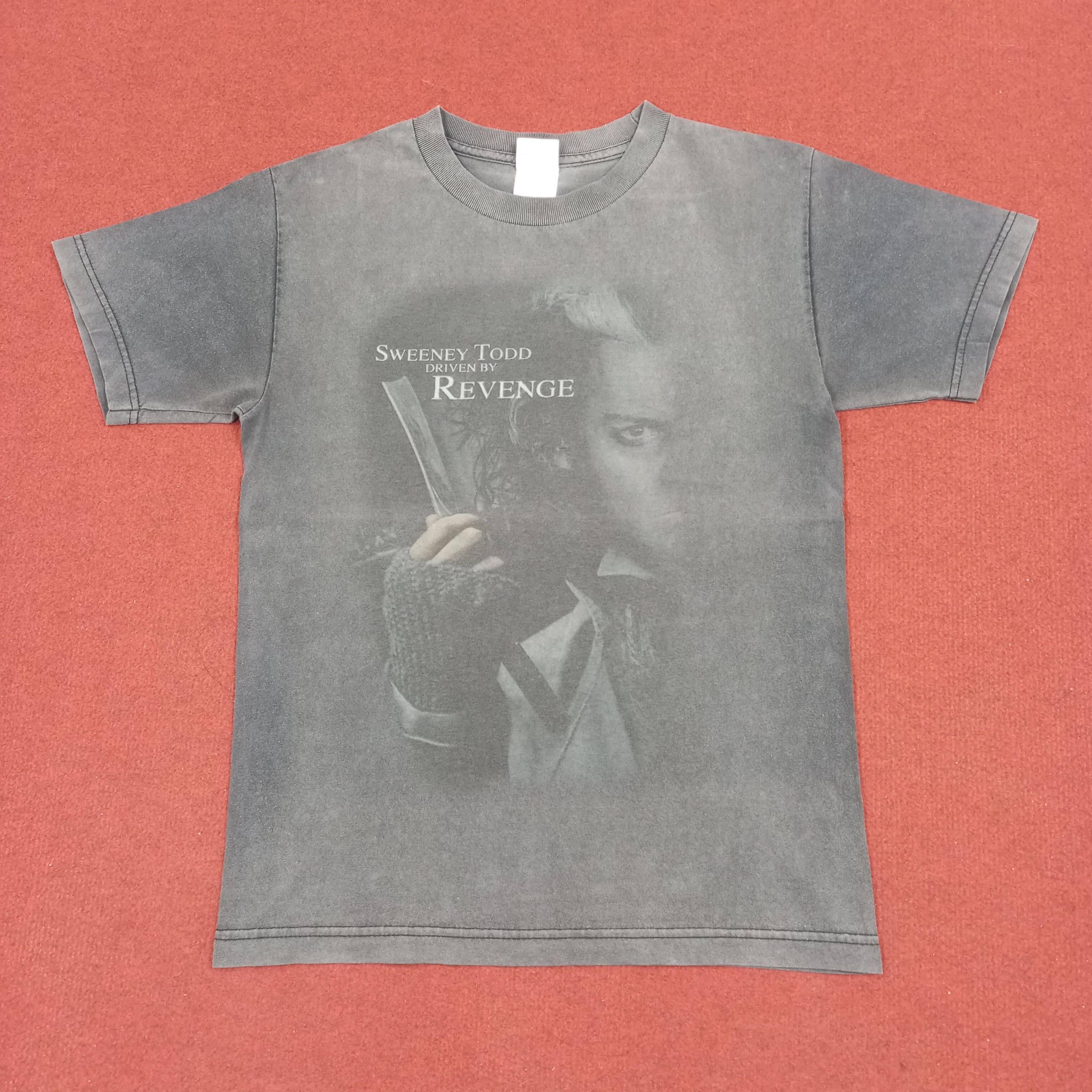 Vintage Sweeney Todd Driven by Revenge Movie Distressed Tshirt Size US S / EU 44-46 / 1 - 1 Thumbnail