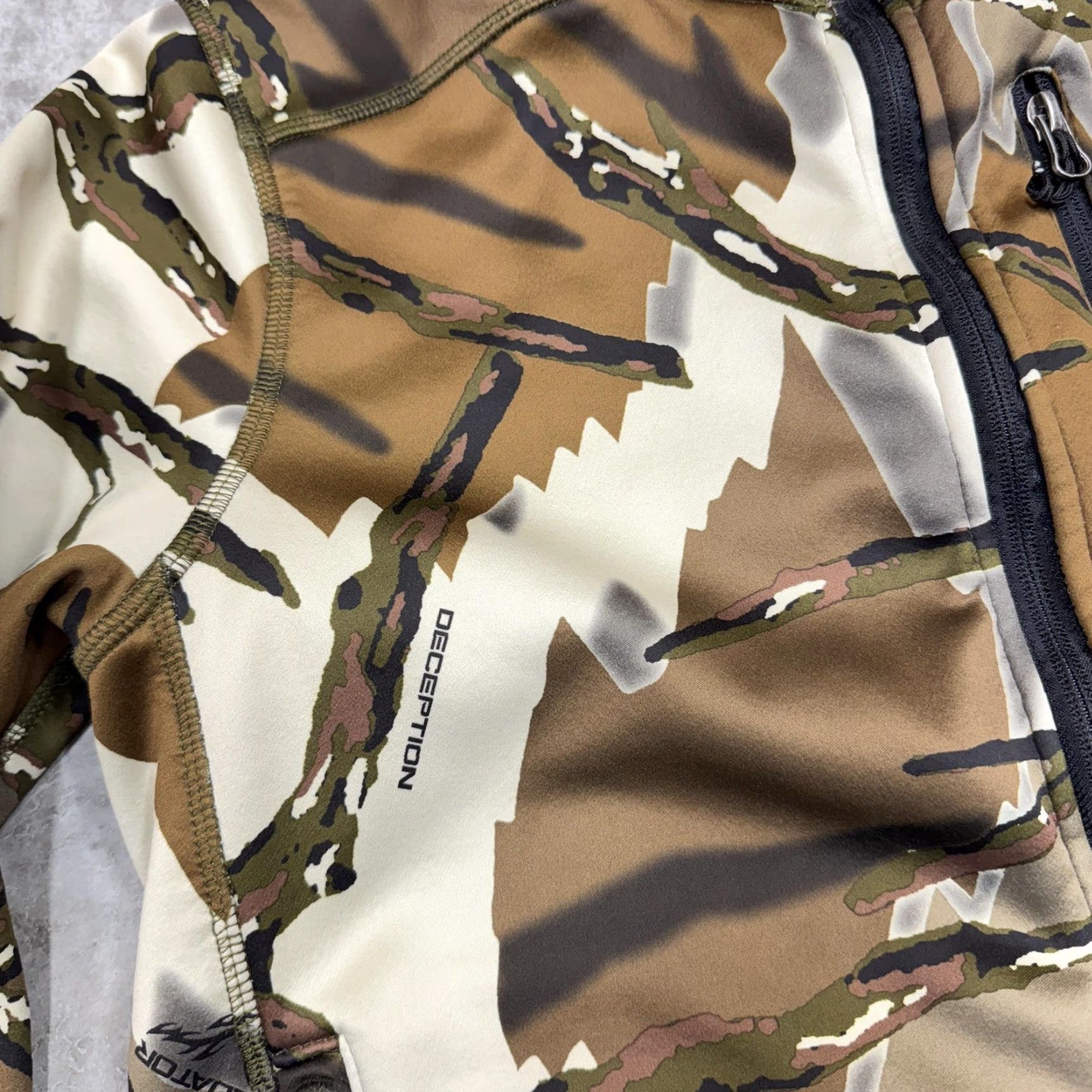 Vintage Predator Camo Jacket Mens Small Brown Deception Softshell Full Zip Hunting Windbreaker Camouflage Pockets Zip Adults Mens Size US S / EU 44-46 / 1 - 4 Thumbnail