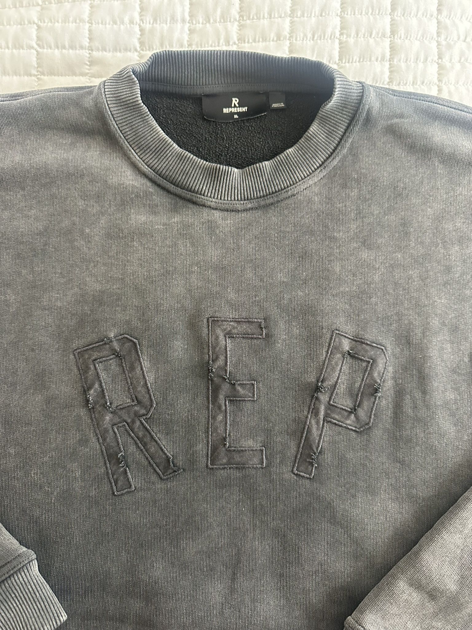 Represent Clo. Represent REP Applique Oversized Crewneck Washed Black Size US XL / EU 56 / 4 - 4 Thumbnail