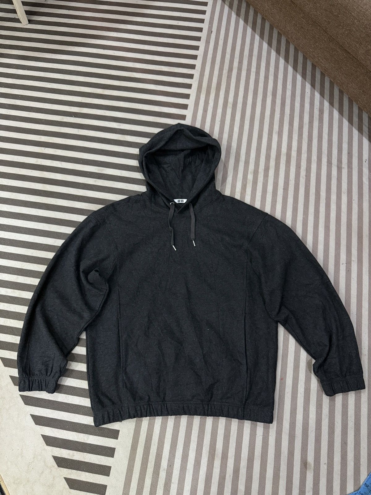 Uniqlo 🔥🔥🔥ARCHIVE UNIQLO HOODIE SWEATSHIRTS Size US M / EU 48-50 / 2 - 1 Thumbnail