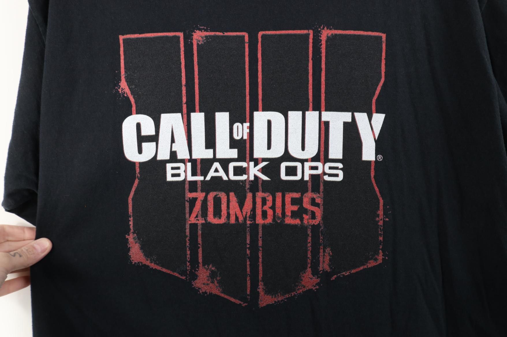 Vintage Vintage Y2K Call of Duty Black Ops Zombies Video T-Shirt Size US L / EU 52-54 / 3 - 4 Thumbnail