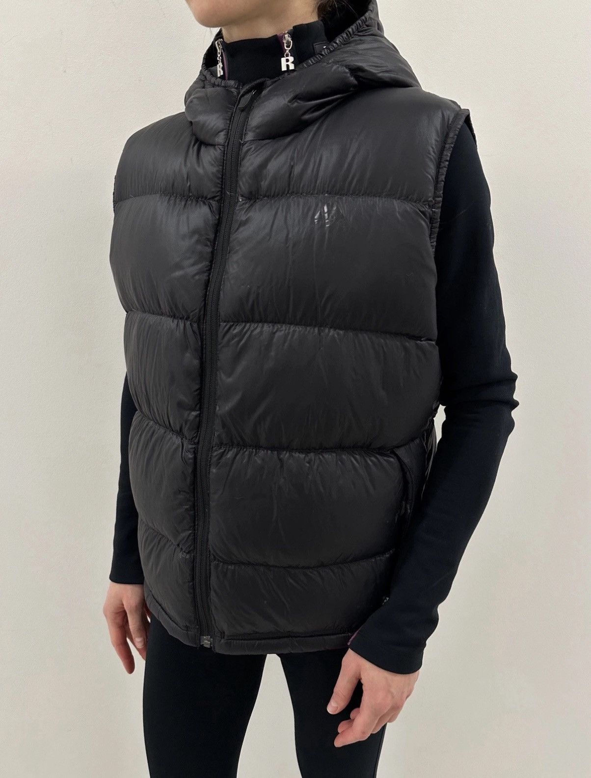 Nike ACG Vintage 2000s Nike ACG Layer 3 Down Puffer Vest Womens Size M / US 6-8 / IT 42-44 - 4 Thumbnail