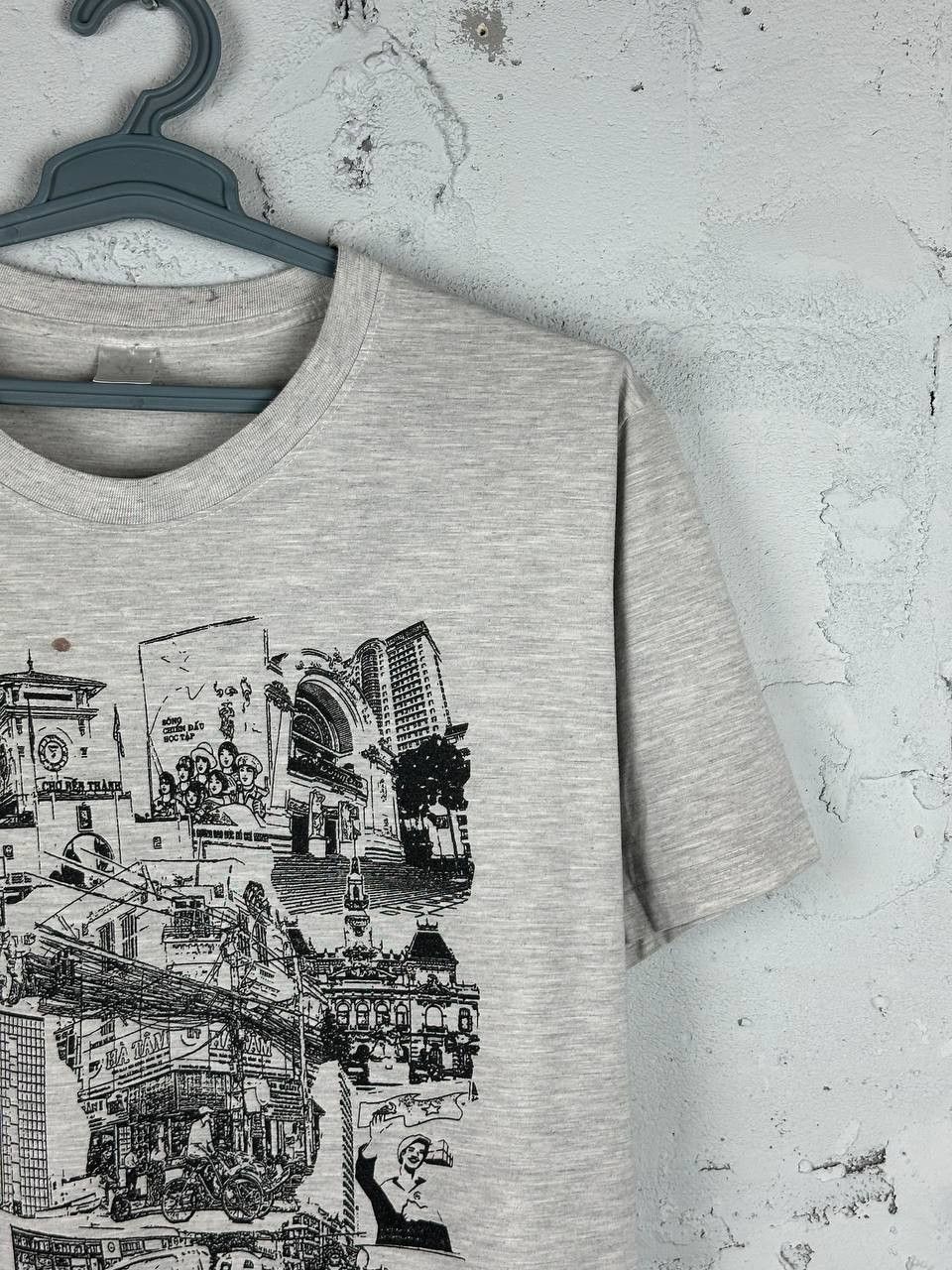 Vintage Vintage lost in Saigon Japanese Avantgarde graphic tee Size US XL / EU 56 / 4 - 3 Thumbnail