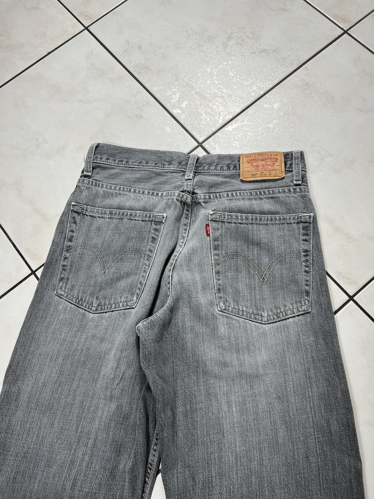 Levi's Vintage 90s Levis 569 loose straight washed distressed jeans Size US 29 - 12 Thumbnail