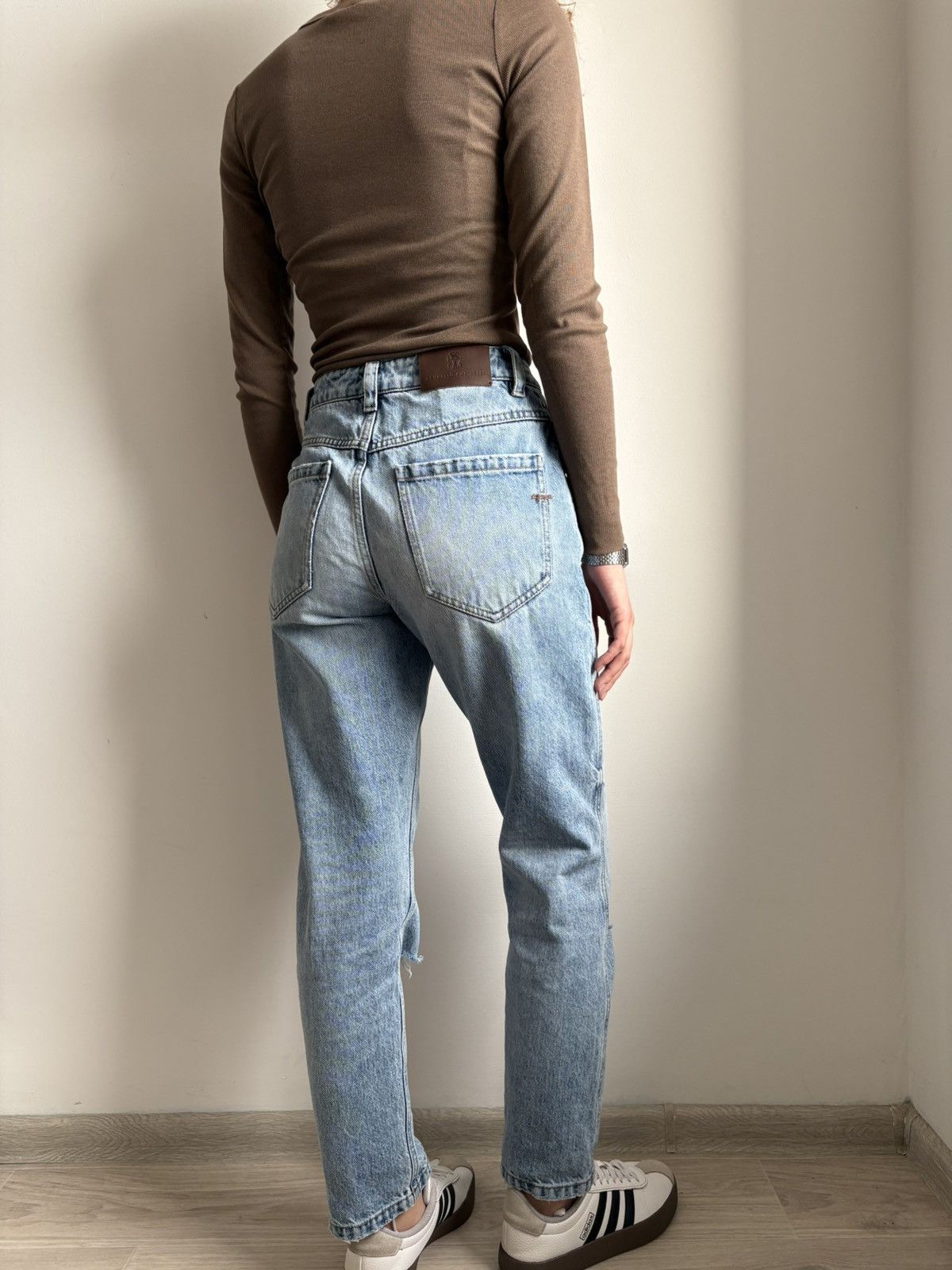 Brunello Cucinelli BRUNELLO CUCINELLI WOMEN STRAIGHT LEG DISTRESSED JEANS IT 38 Size 26" / US 2 / IT 38 - 21 Thumbnail