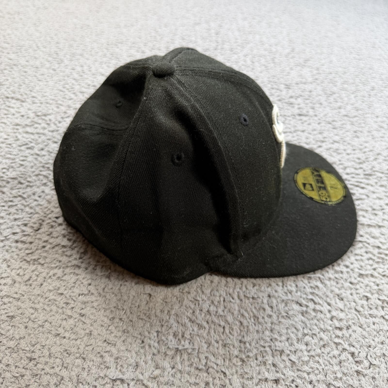 New Era Chicago White Sox New Era 59FIFTY Fitted Hat Black 7 1/8 MLB Size ONE SIZE - 3 Thumbnail