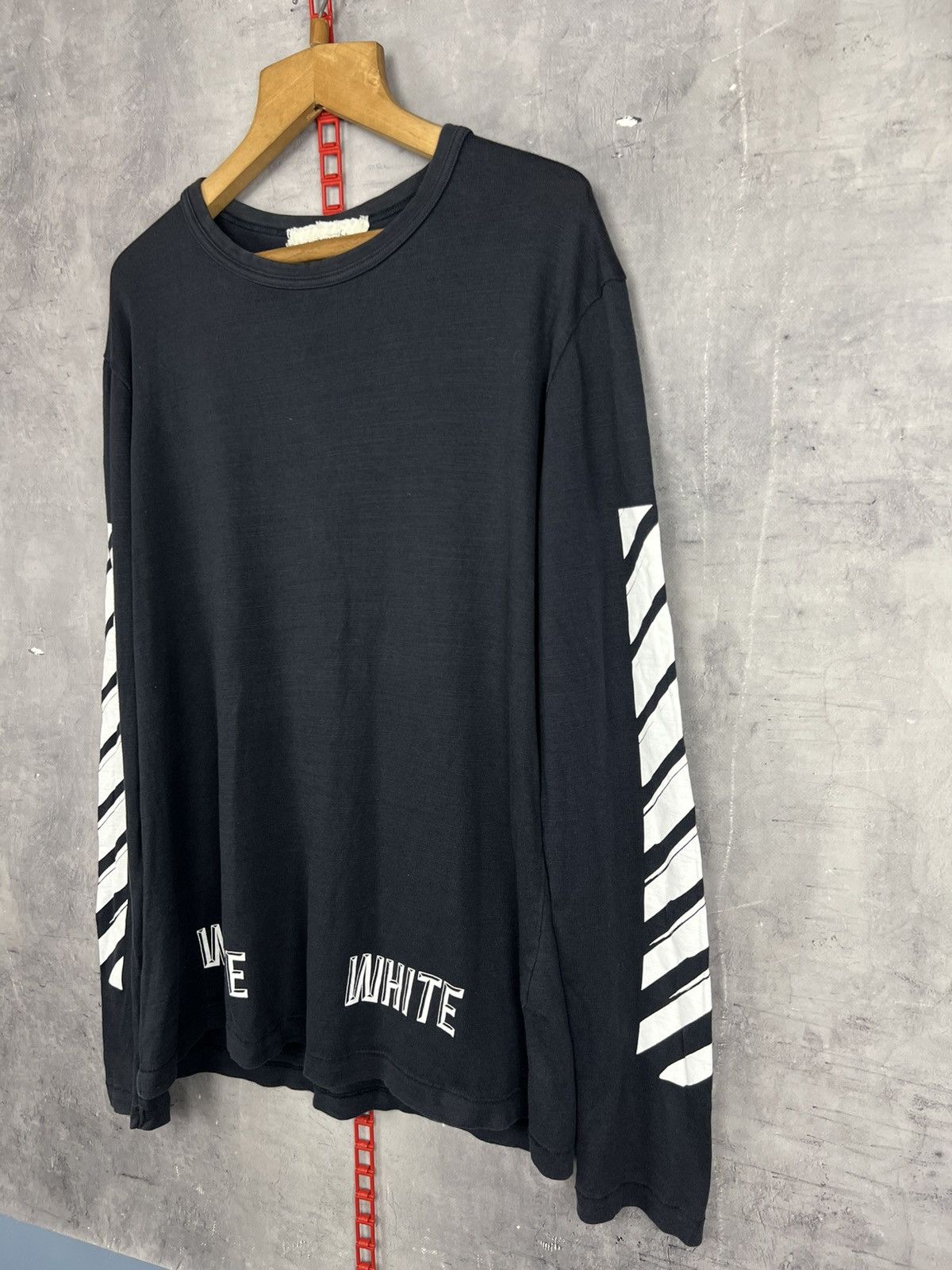 Off-White Off-White c/o Virgil Abloh 3D White Long Sleeve Size M Size US M / EU 48-50 / 2 - 3 Thumbnail