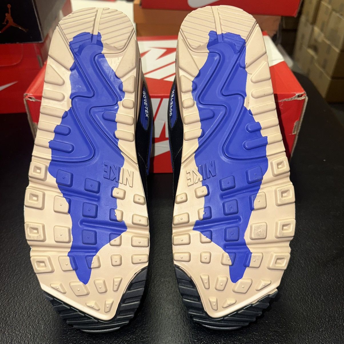 Nike Size 10.5 - Nike Air Max 90 GTX Gore-Tex Beige FD5810-100 Size US 10.5 / EU 43-44 - 5 Thumbnail