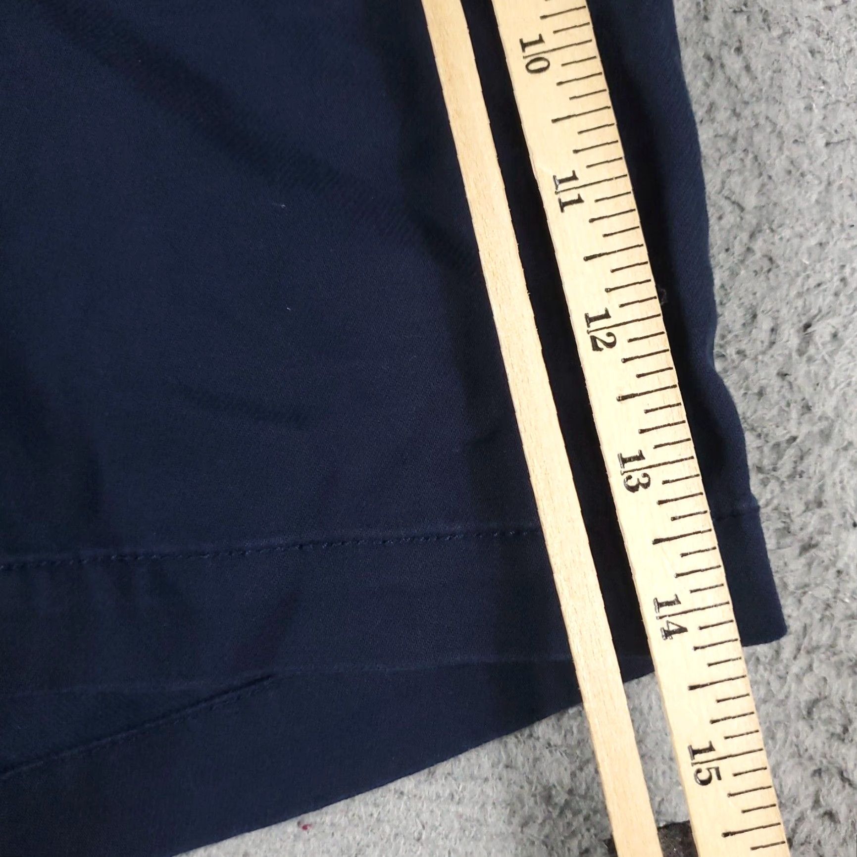 Tommy Hilfiger VINTAGE Tommy Hilfiger Shorts Women's Size Large Blue Casual Flat Front Chino Size 32" / US 10 / IT 46 - 5 Thumbnail