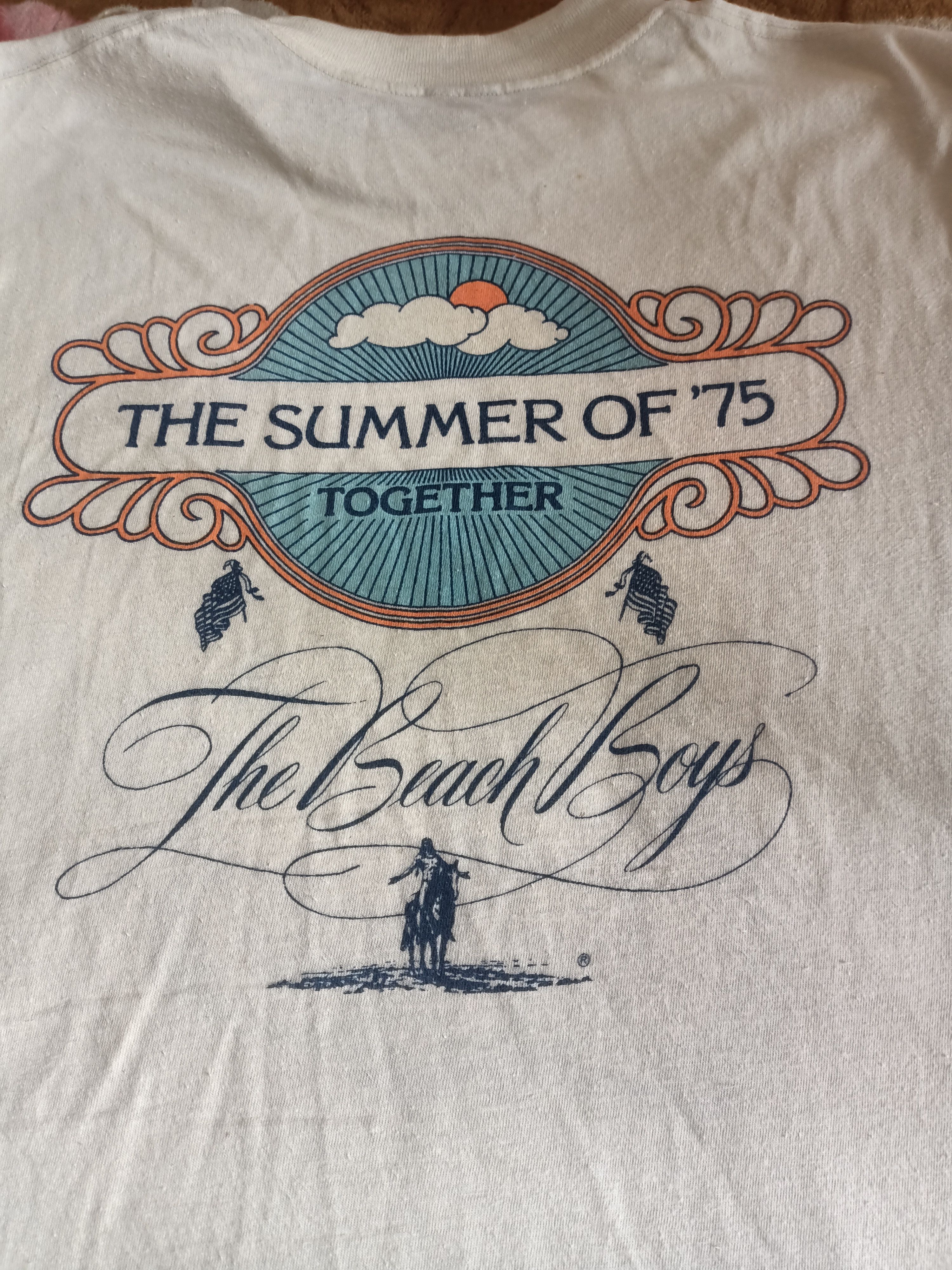 Band Tees The Summer of 75 Together Chicago with The Beach Boys Size US L / EU 52-54 / 3 - 7 Thumbnail