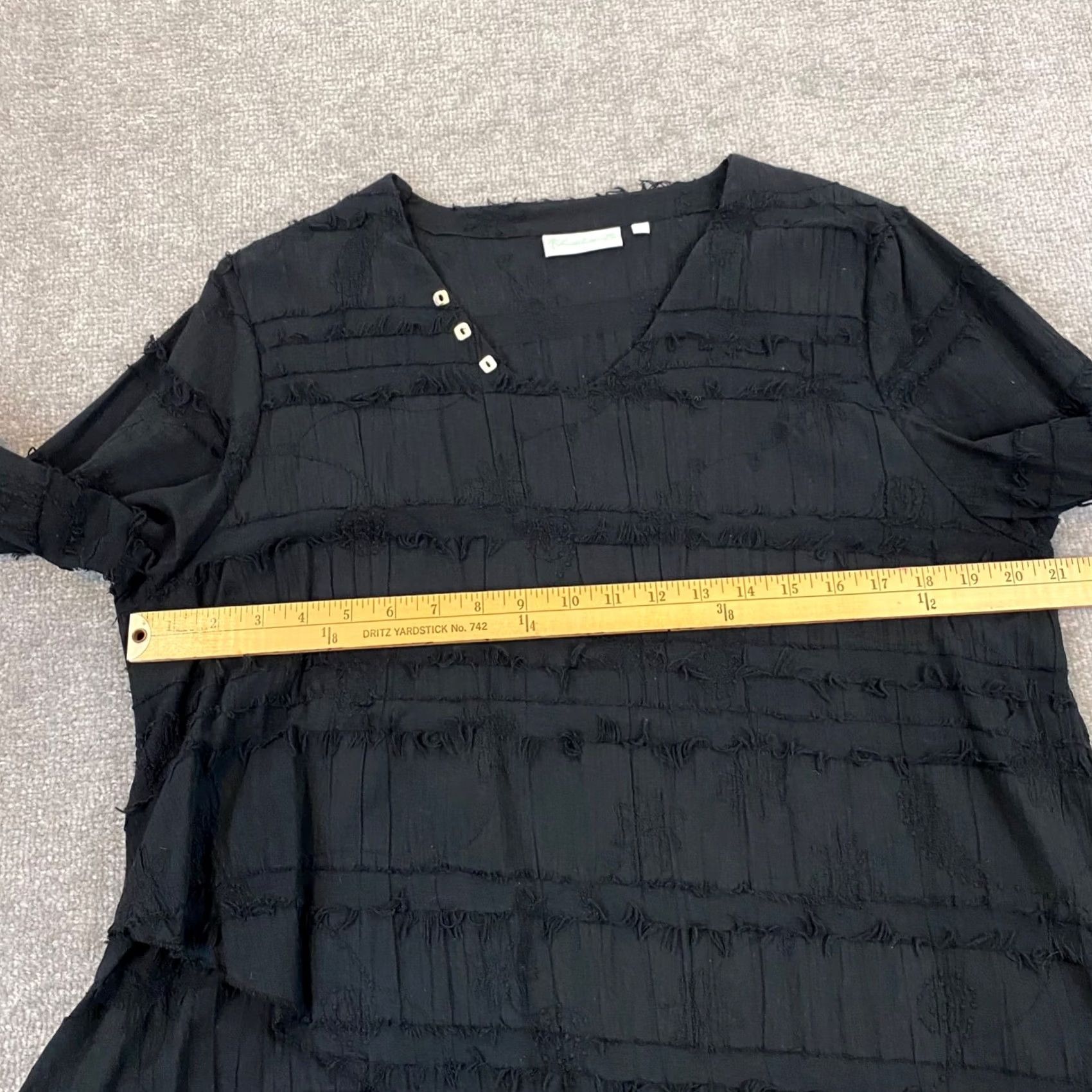 Vintage Lulu-B Top Womens Large Black Ruffle Asymmetrical 3/4 Sleeve Shirt V-Neck Button Shirt Blouse Men/Women? Size L / US 10 / IT 46 - 5 Thumbnail