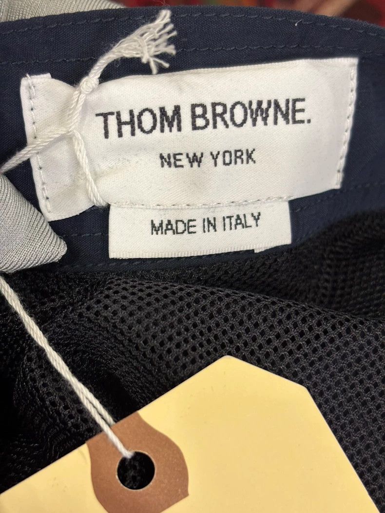 Other Thom Browne Classic four-barrel shorts Size US 39 - 6 Thumbnail