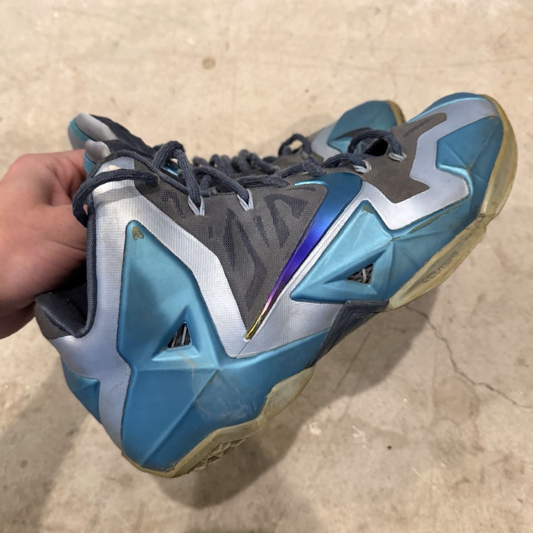 Nike Nike LeBron 11 XII Gamma Blue Armory Slate 616175-401 Sz 11.5 Basketball Nike LeBron Sneaker Men 2013 Colorful Logo Cushioned Performance High Top Size ONE SIZE - 4 Thumbnail