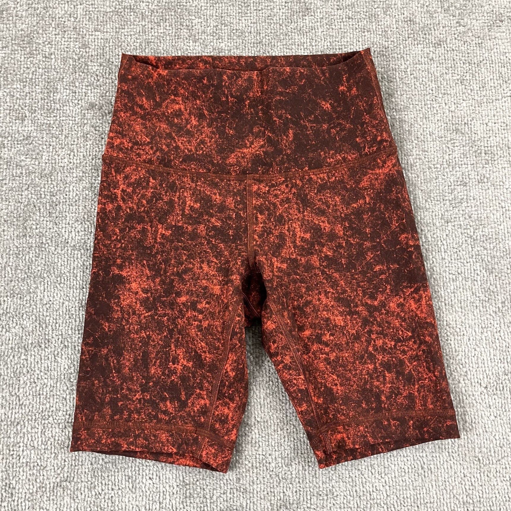 Lululemon LULULEMON Shorts Women Size 4 Wunder Under Train High Rise Bike Red Black 8" Inseam 4 Size 27" / US 4 / IT 40 - 4 Thumbnail
