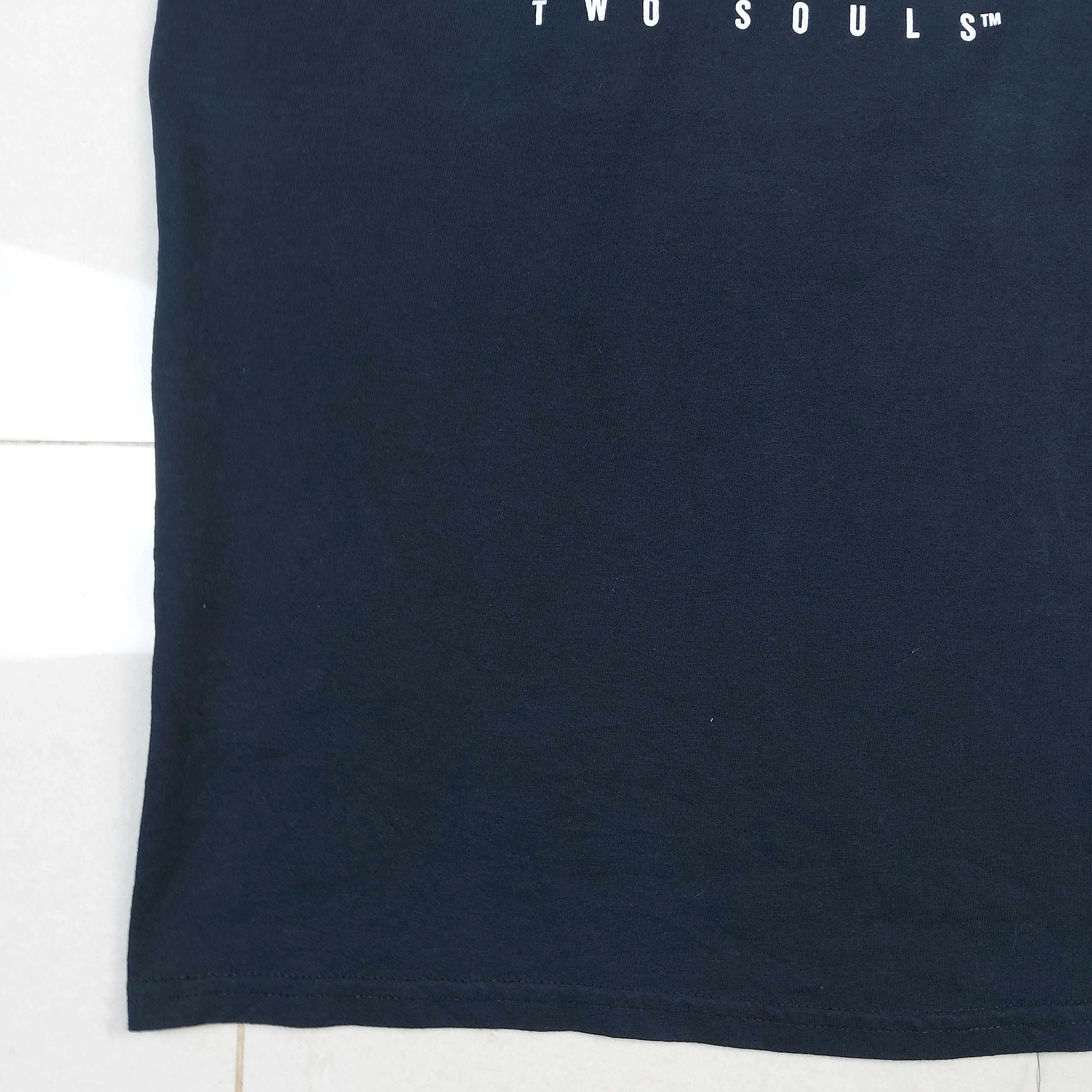Playstation 2013 Beyond Two Souls Playstation 3 Game Promo TEE Size US M / EU 48-50 / 2 - 7 Thumbnail