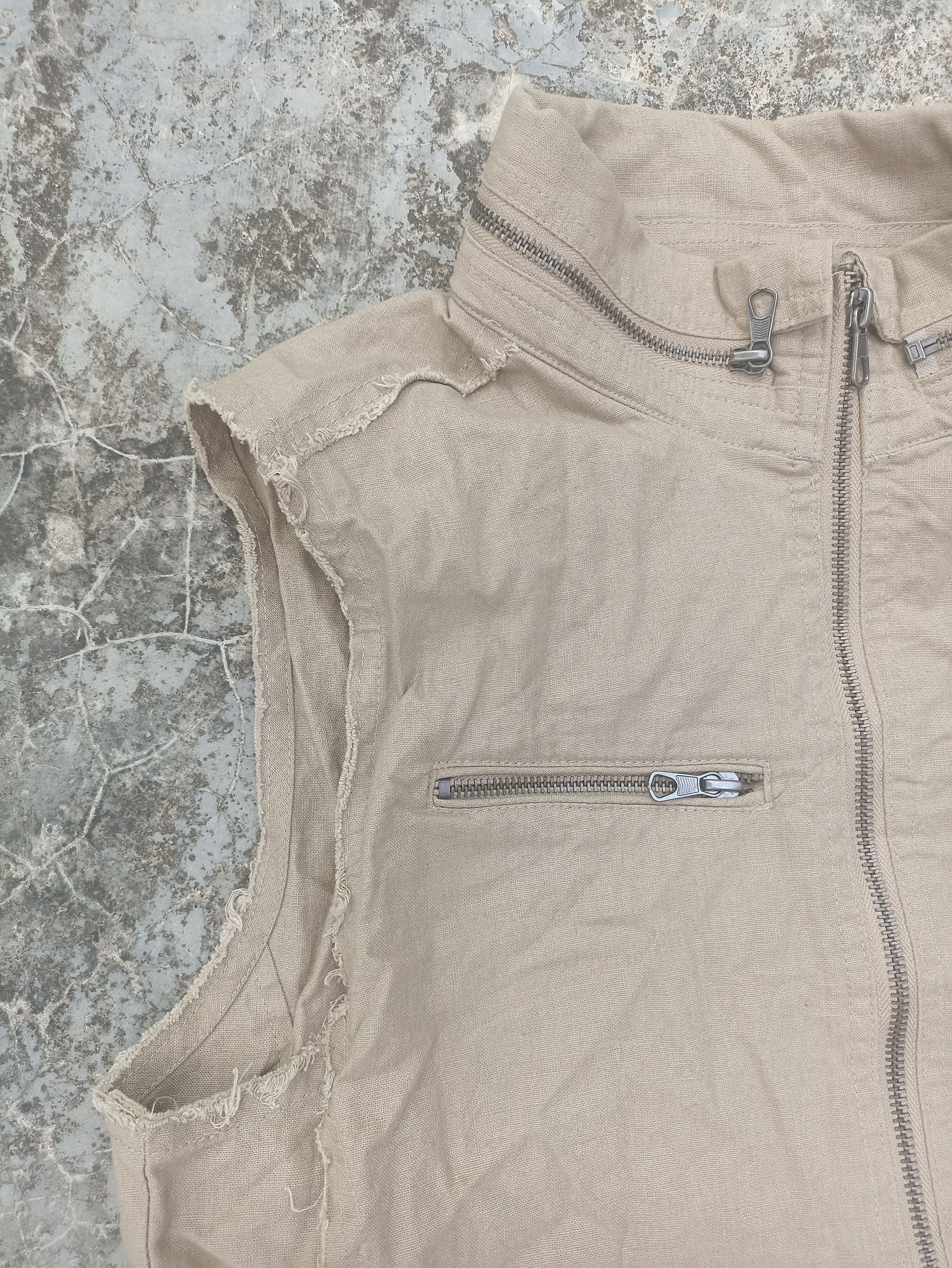 In The Attic 🔥 In the Attic vest seditionaries design if six was nine Size US M / EU 48-50 / 2 - 4 Thumbnail
