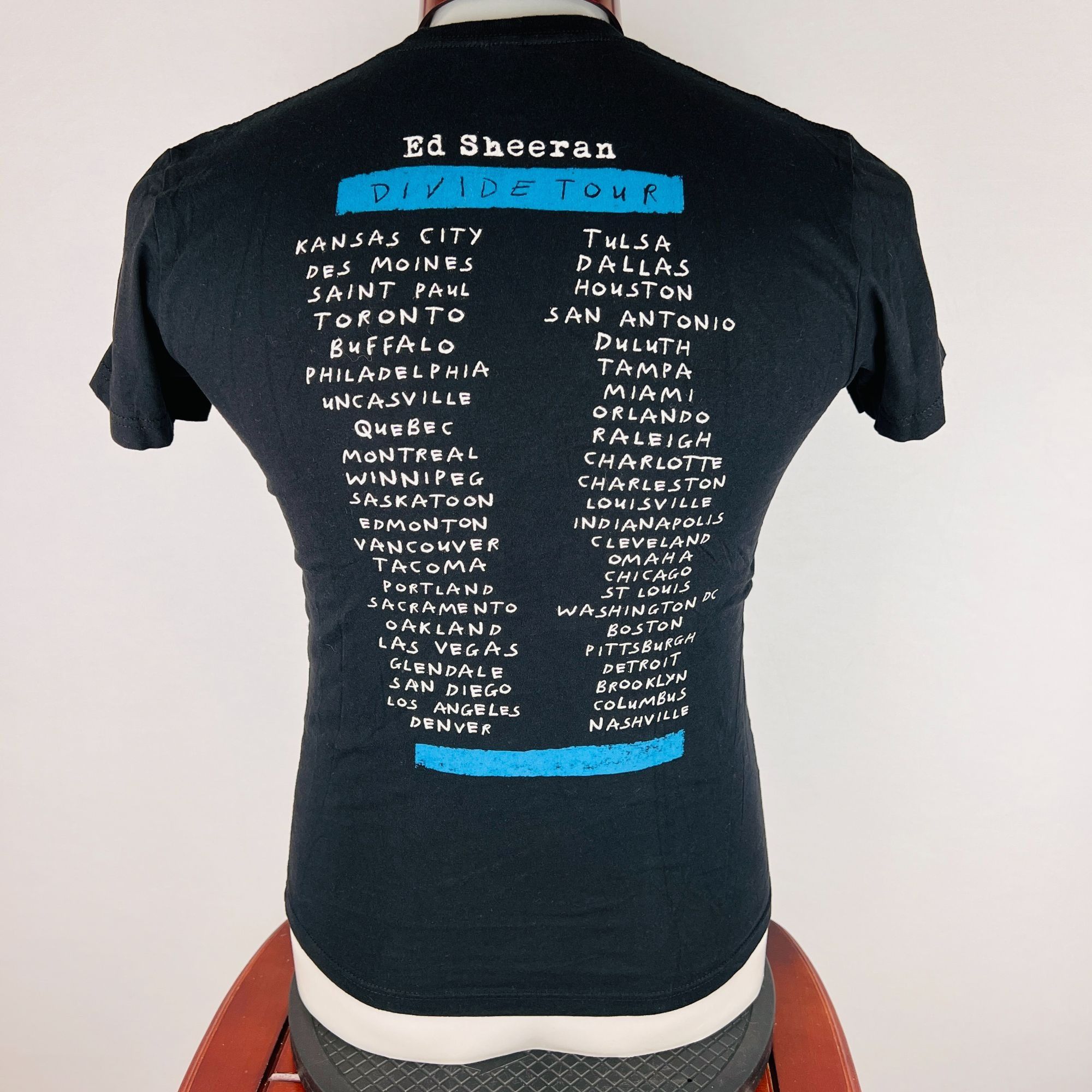 Next Level Apparel Ed Sheeran Divide Tour Concert Small T-Shirt Shirt Size US S / EU 44-46 / 1 - 4 Thumbnail