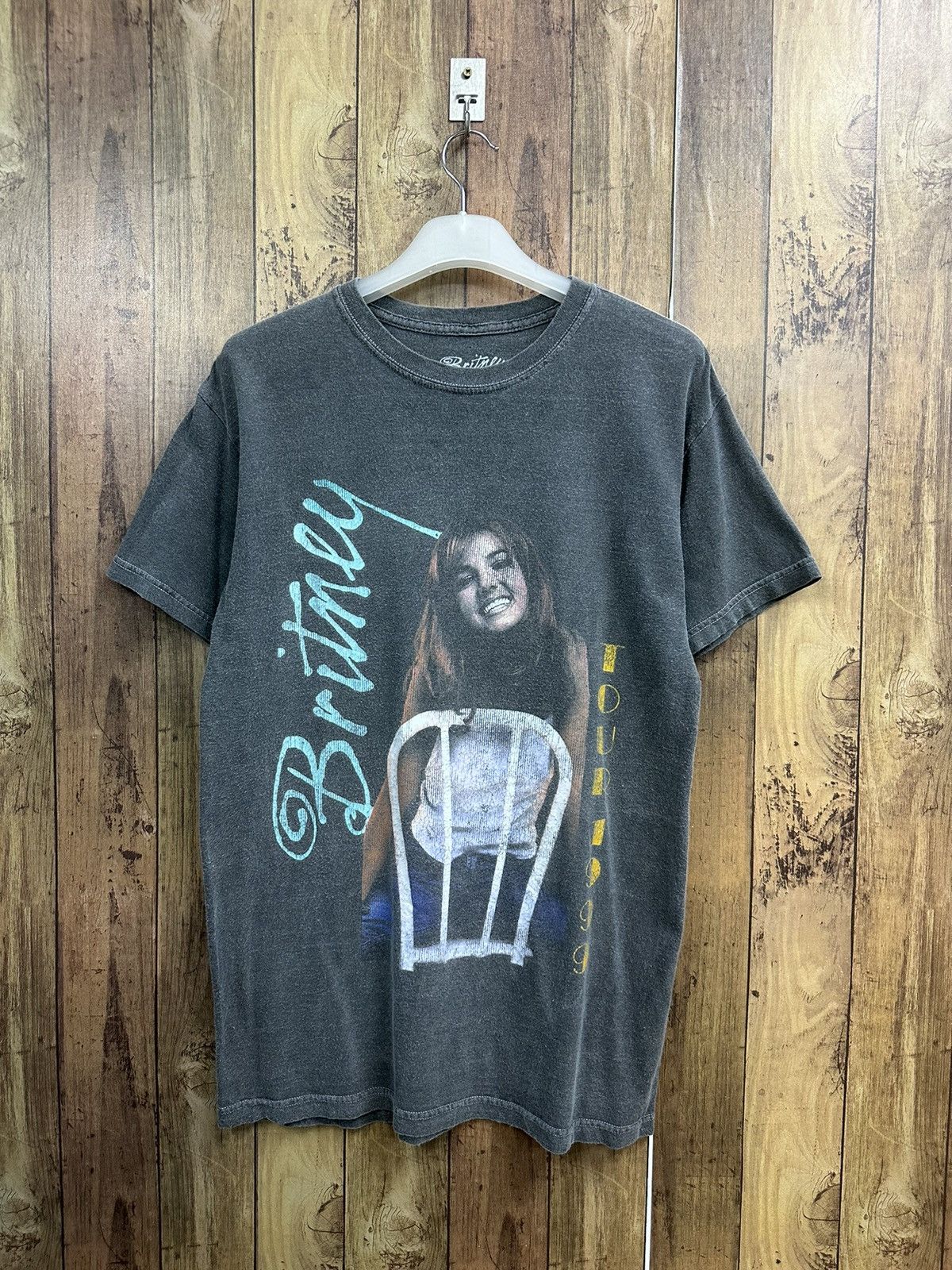 Band Tees Britney Spears Tour 1999 Underlicense Tee A549 Size US S / EU 44-46 / 1 - 1 Thumbnail