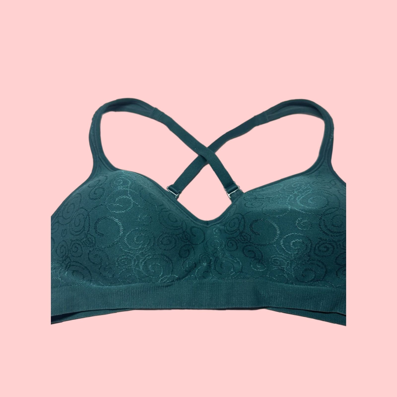 Vintage Bali Comfort Revolution Wireless Smoothing Bra 36B Green T-Shirt Womens