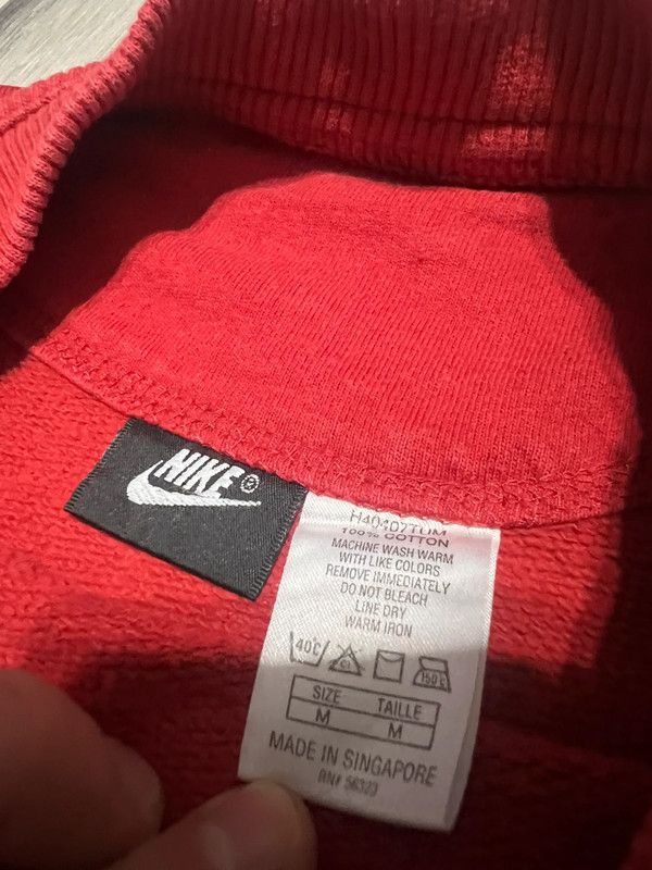 Nike Crewneck Nike spellout vintage L Size US L / EU 52-54 / 3 - 4 Thumbnail