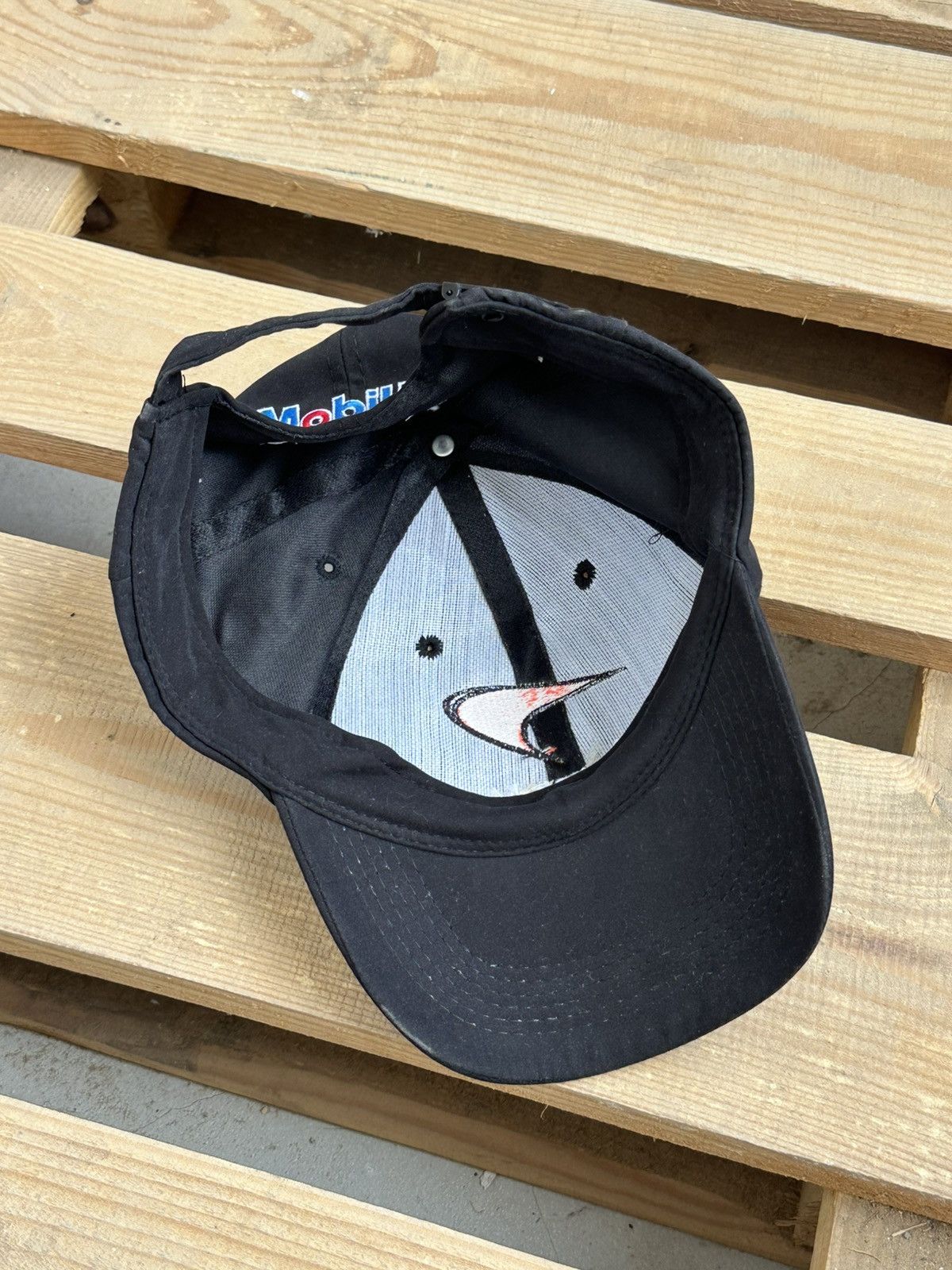 Mercedes-Benz MacLaren Mercedes Team Black Cap Size ONE SIZE - 6 Thumbnail