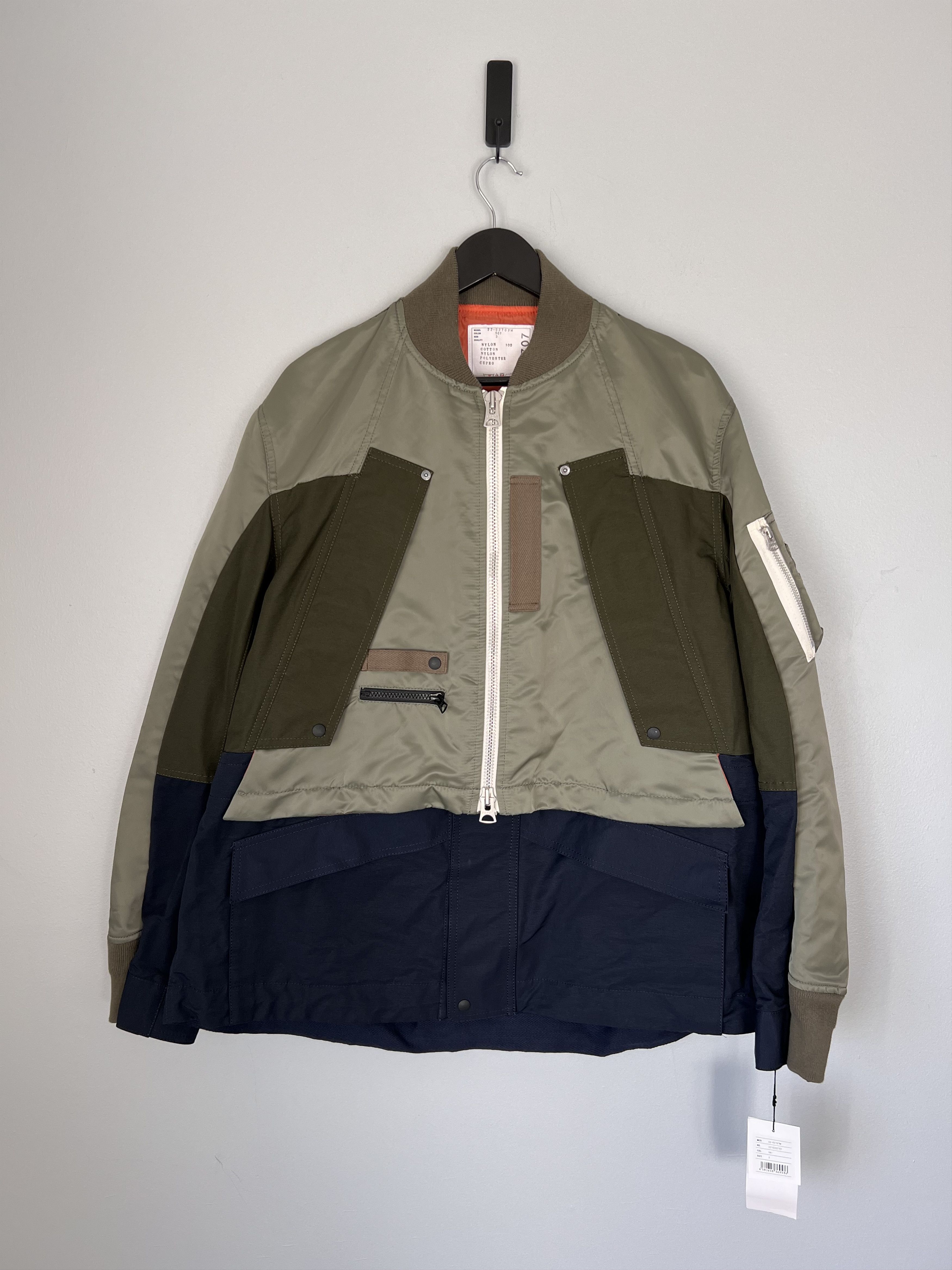 Sacai Sacai Nylon Twill Mix Blouson in Green Navy | Grailed