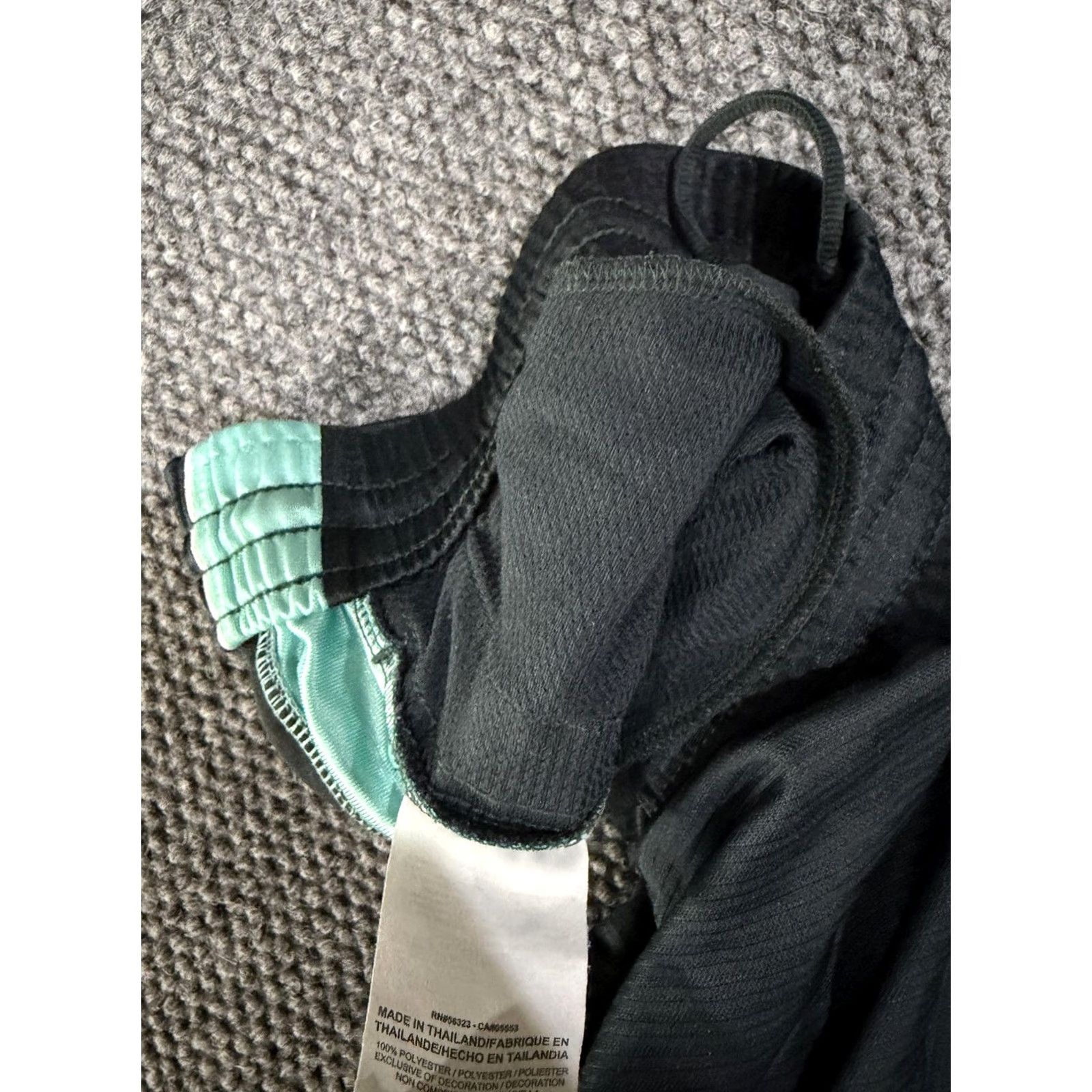 Nike Nike Shorts Mens M Black Colorblock 11 Inch Athletic Gym Training Size US 31 - 5 Thumbnail