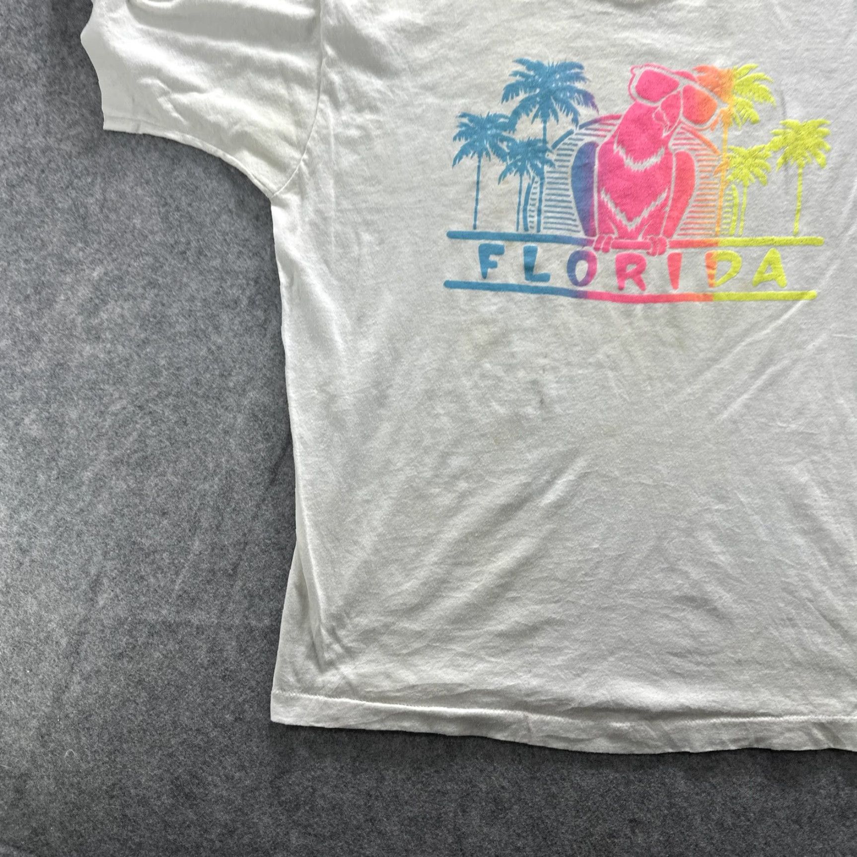 Vintage VINTAGE Florida Shirt Mens XL White Neon Dog Palm Trees Graphic Souvenir Beach T-Shirt Crew Neck Graphic Print 65% Cotton 35% Polyester Size US XL / EU 56 / 4 - 4 Thumbnail