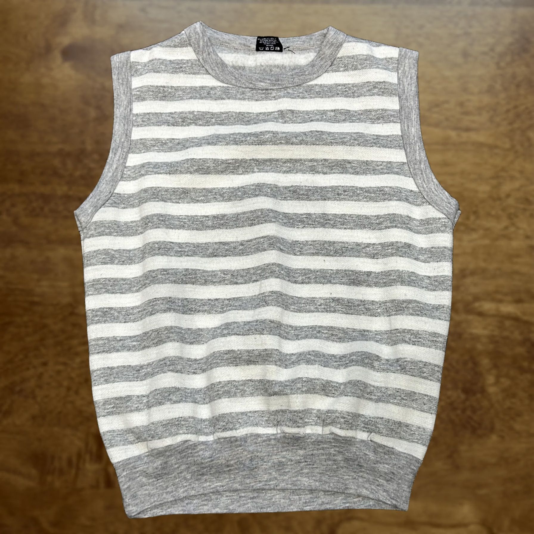 Rivieras Riviera Creations Sweater Vest Womens Medium Gray White Striped Knit Top Size M / US 6-8 / IT 42-44 - 1 Thumbnail