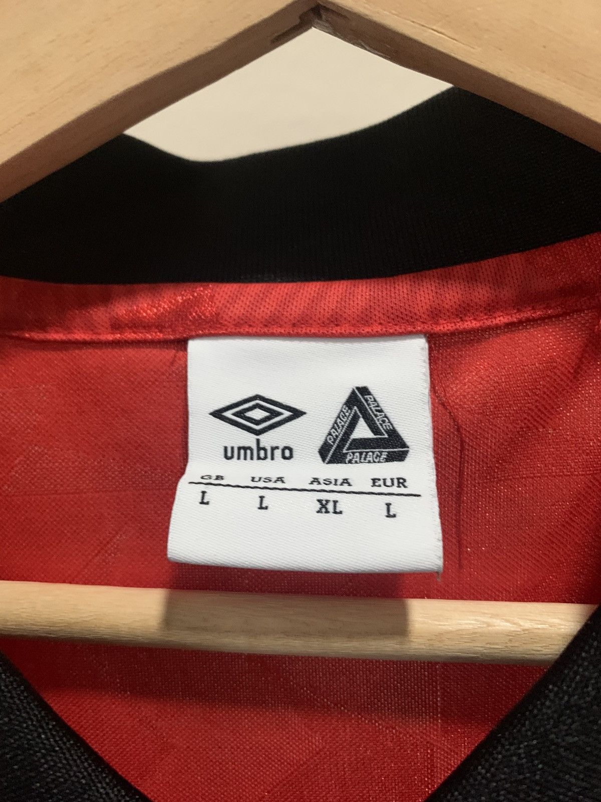 Palace × Umbro Palace x Umbro Jersey Size US L / EU 52-54 / 3 - 3 Thumbnail