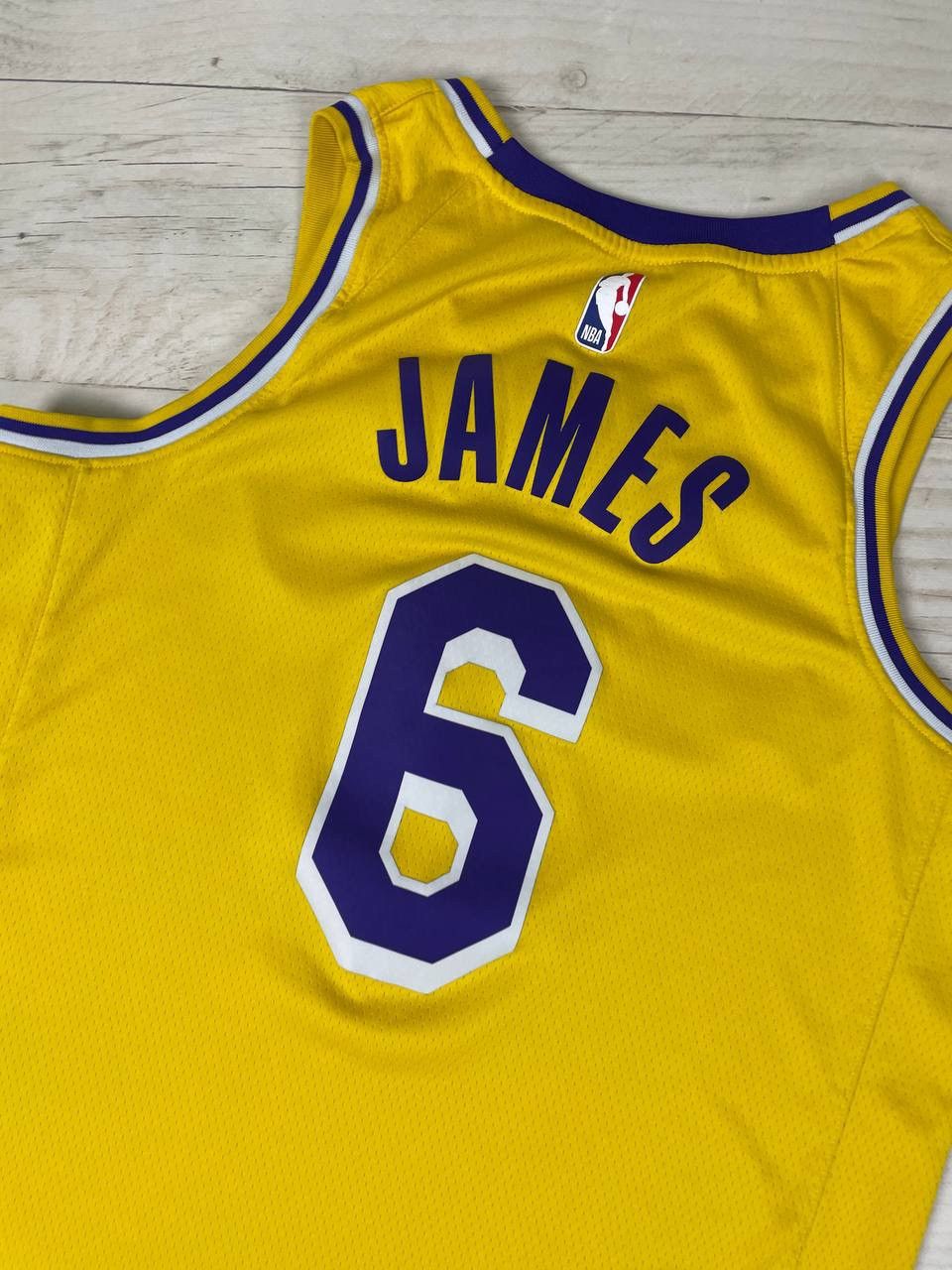 NBA Vintage Nike Lakers LeBron James #6 NBA Basketball Jersey Size US M / EU 48-50 / 2 - 12 Thumbnail