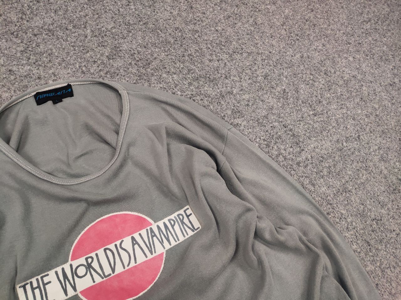 Band Tees Vintage The World Is Vampire Smashing Pumpkins long sleeve Size US M / EU 48-50 / 2 - 7 Thumbnail