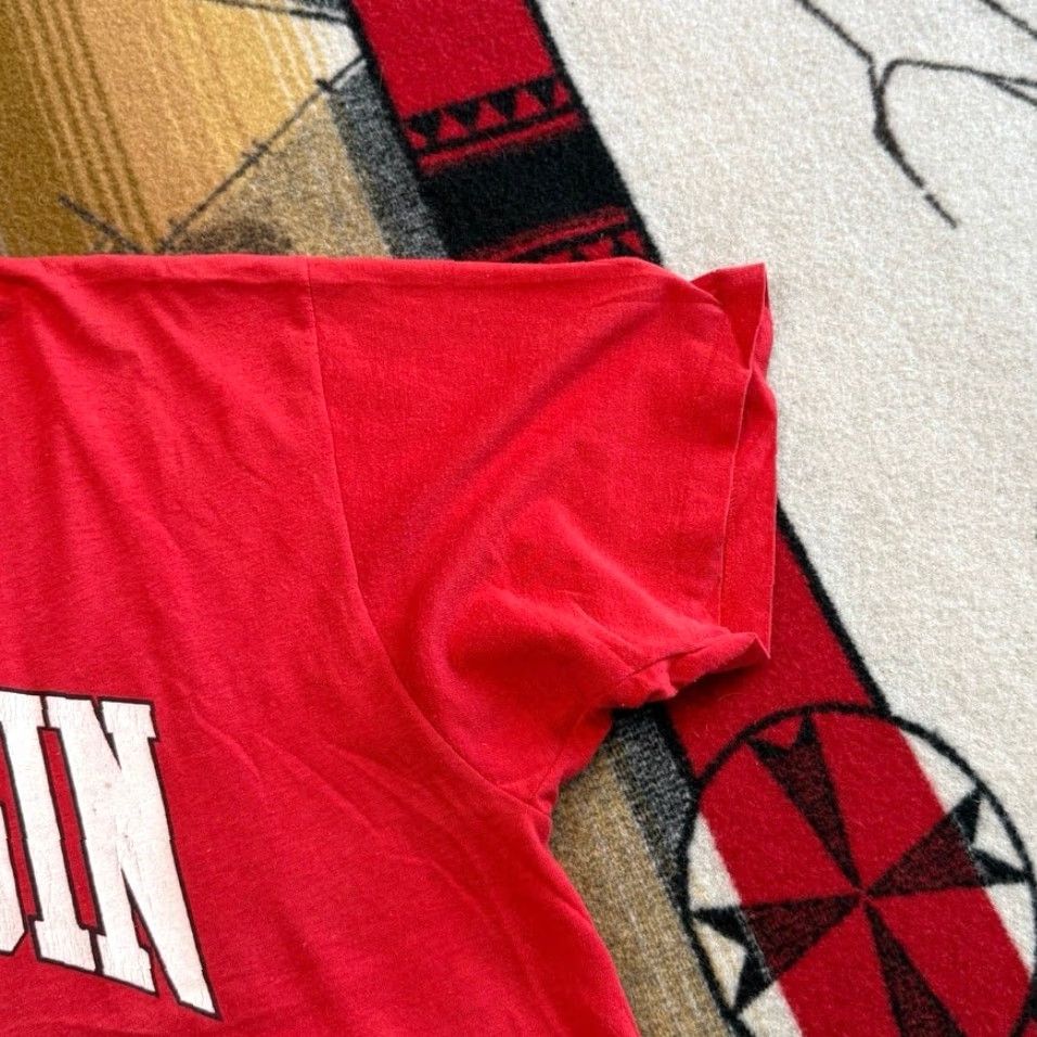 Hanes VINTAGE Wisconsin Badgers T-Shirt Large Red Hanes Short Sleeve Men 80s 90s College Sports University USA Made In USA Single Stitch Size US L / EU 52-54 / 3 - 6 Thumbnail