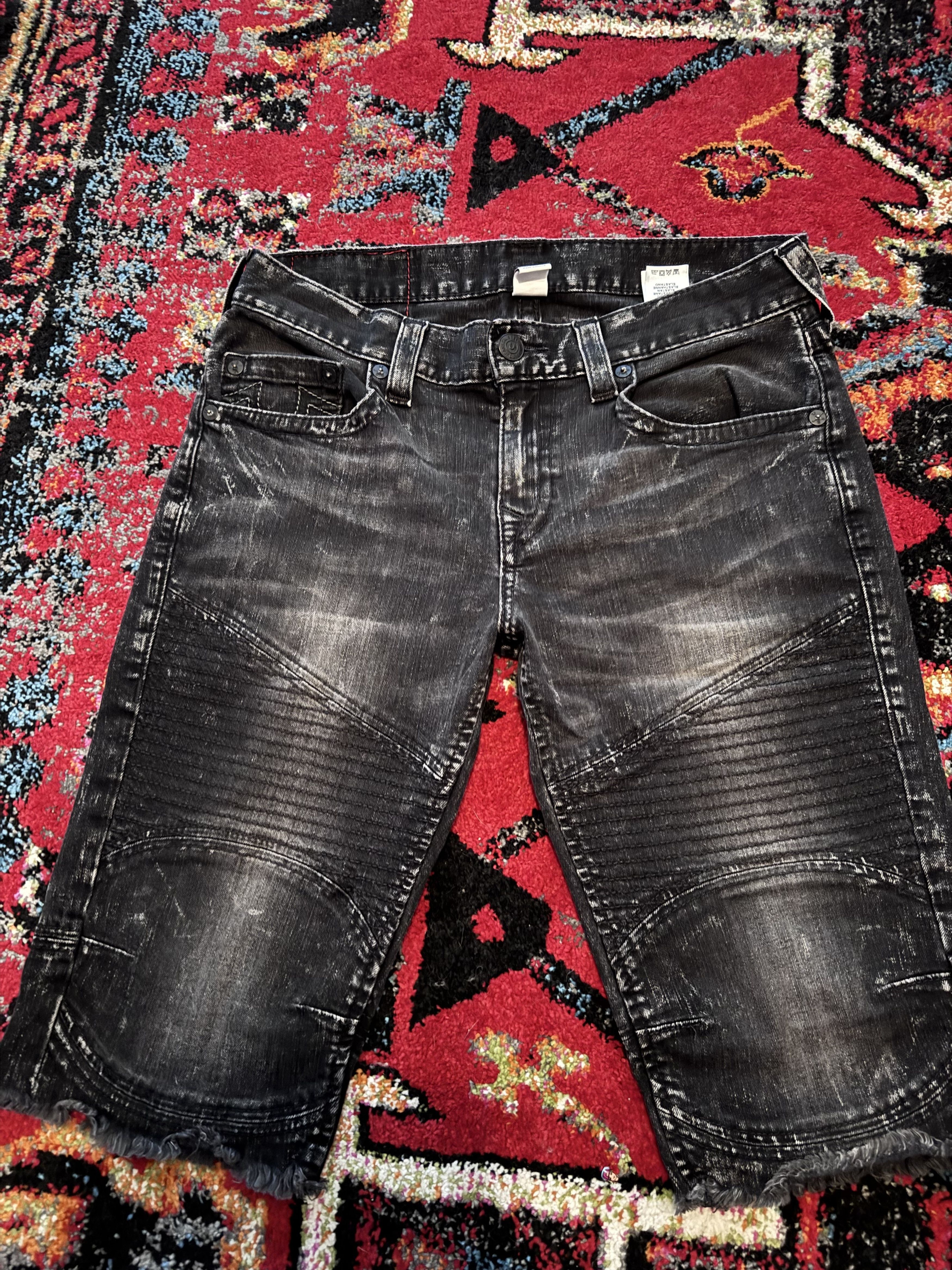 True Religion True Religion (World Tour) Cut Off Denim Jeans Size US 32 / EU 48 - 1 Thumbnail