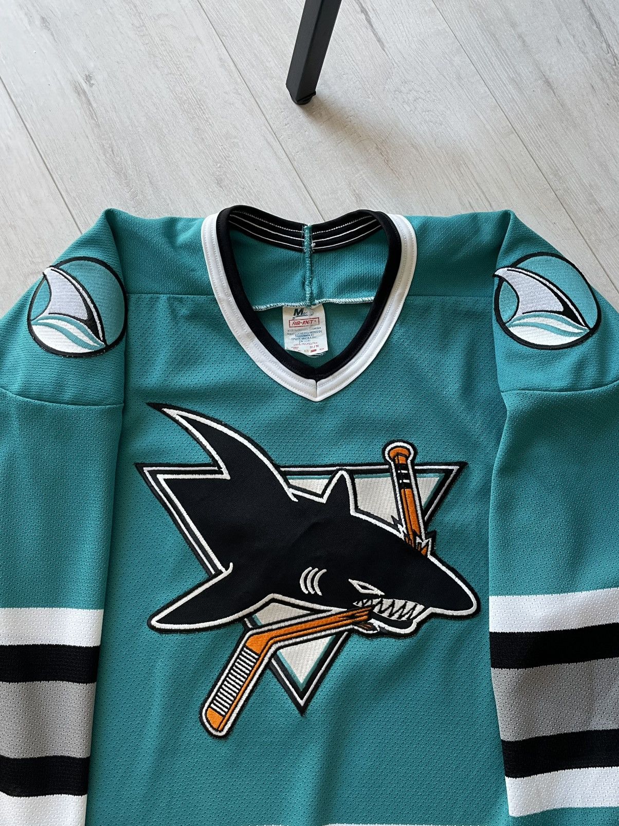 NHL Vintage 90's CCM San Jose Sharks NHL Hockey Jersey RARE Size US M / EU 48-50 / 2 - 4 Thumbnail