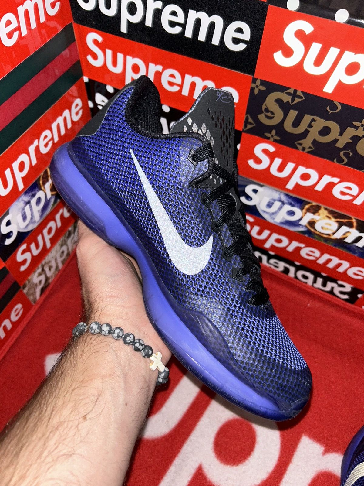 Nike Nike Kobe 10 GS 'Blackout' 726067 005 size 7y VNDS Size US 7 / EU 40 - 8 Thumbnail