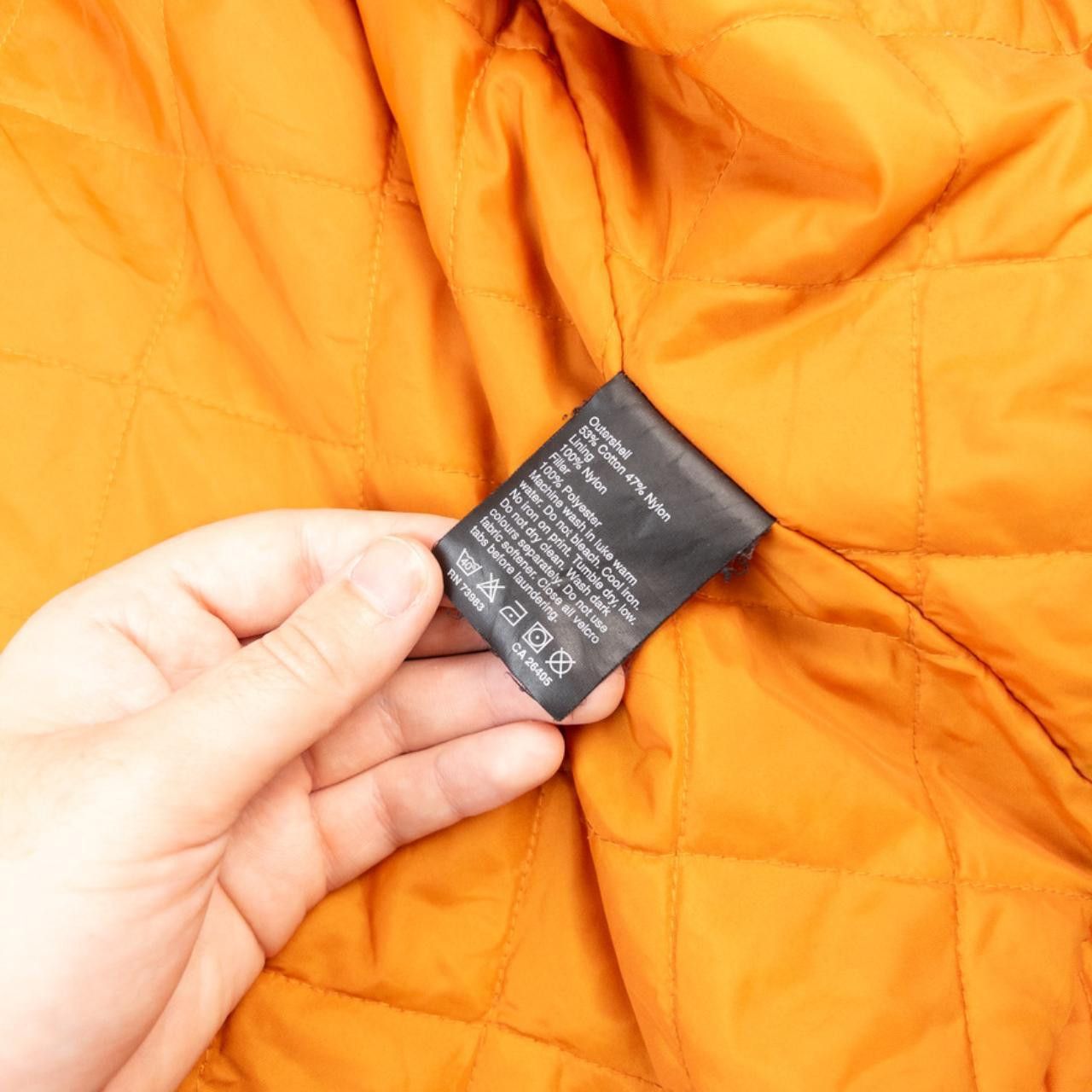 Helly Hansen Vintage Helly Hansen Zip Up Padded Jacket Size L Size US L / EU 52-54 / 3 - 8 Thumbnail