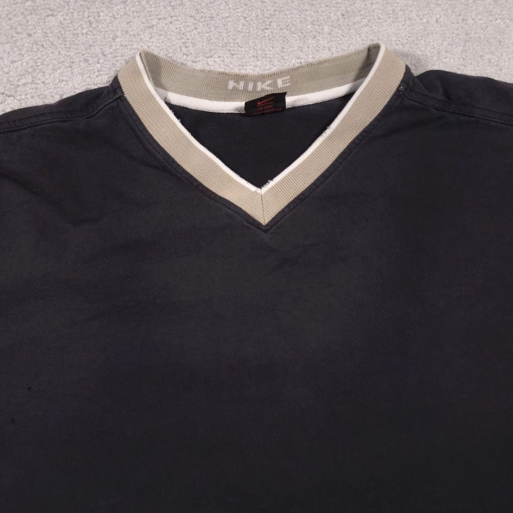 Nike Nike Shirt Mens 2XL Black V-Neck Long Sleeve Contrast Trim Swoosh Casual Size US XXL / EU 58 / 5 - 3 Thumbnail