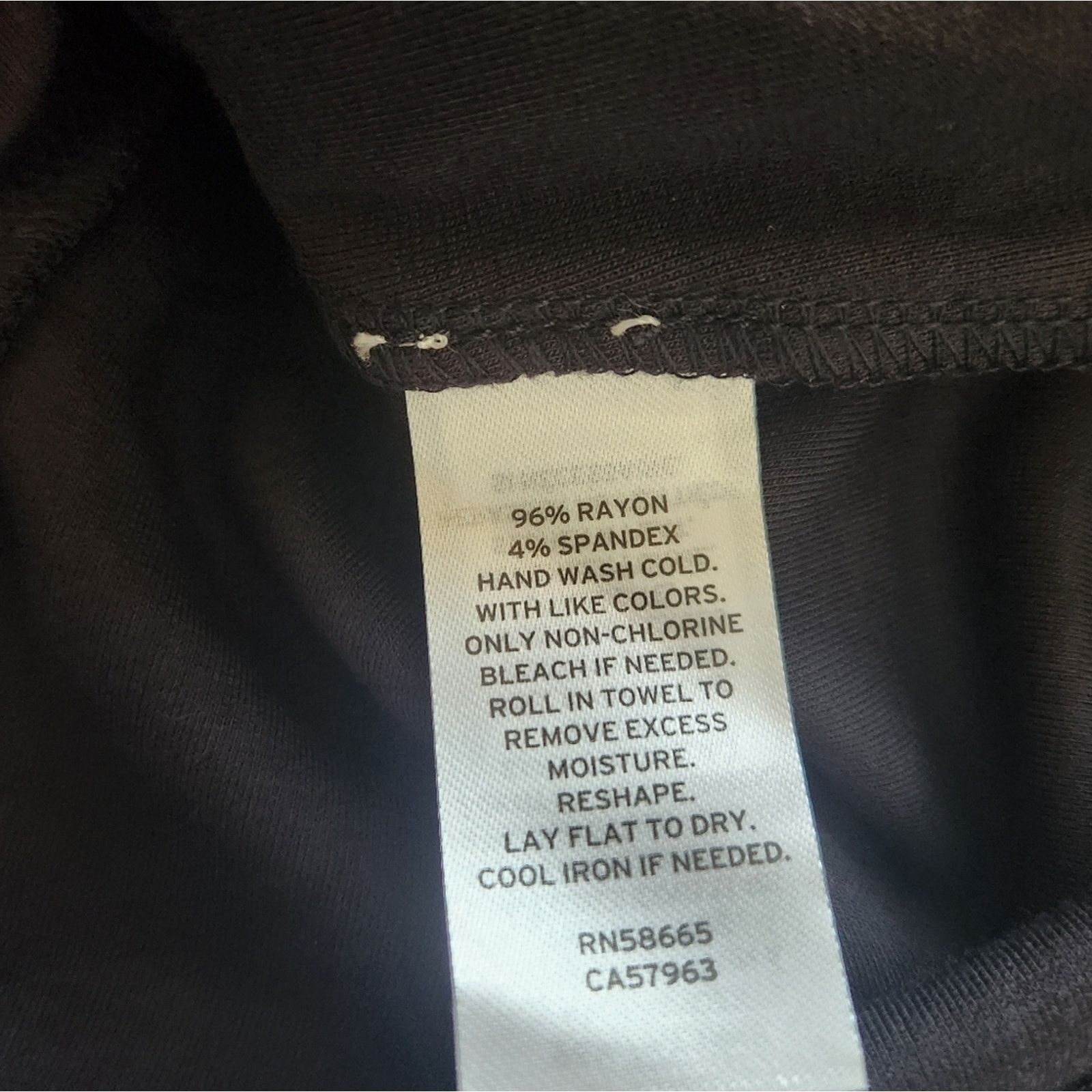 Nordstrom NWT Nordstrom Halogen cut out detail long sleeve top Size S / US 4 / IT 40 - 4 Thumbnail